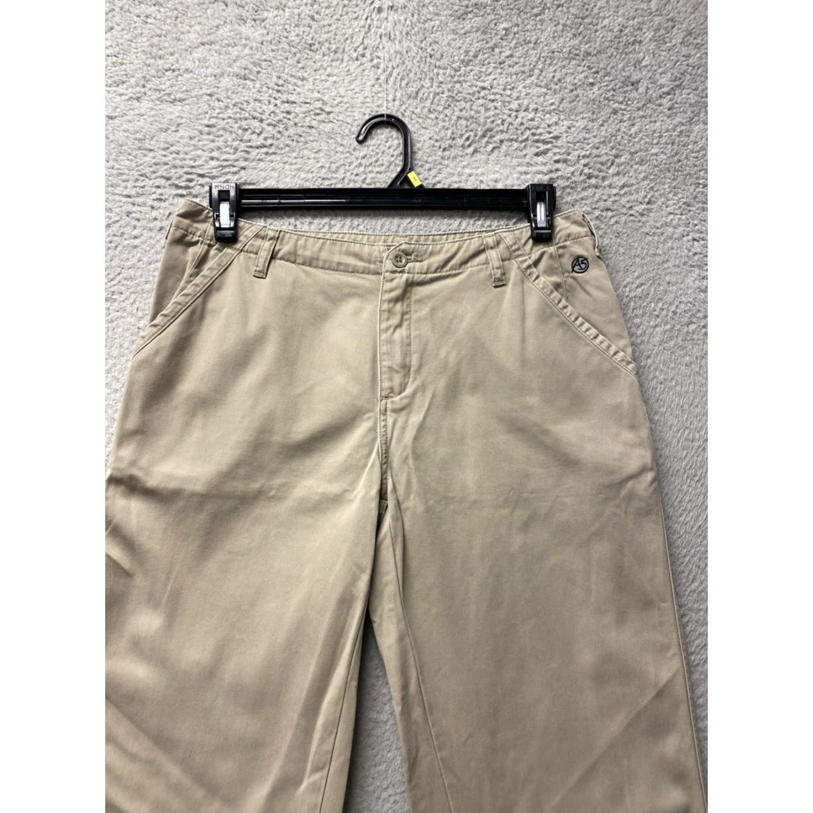 The North Face The North Face Women’s Pants Size 10 Khaki Chino Pockets Casual Travel Workwear Inseam 32 Lightweight Cotton Womens Pants Size 32" / US 10 / IT 46 - 2 Thumbnail