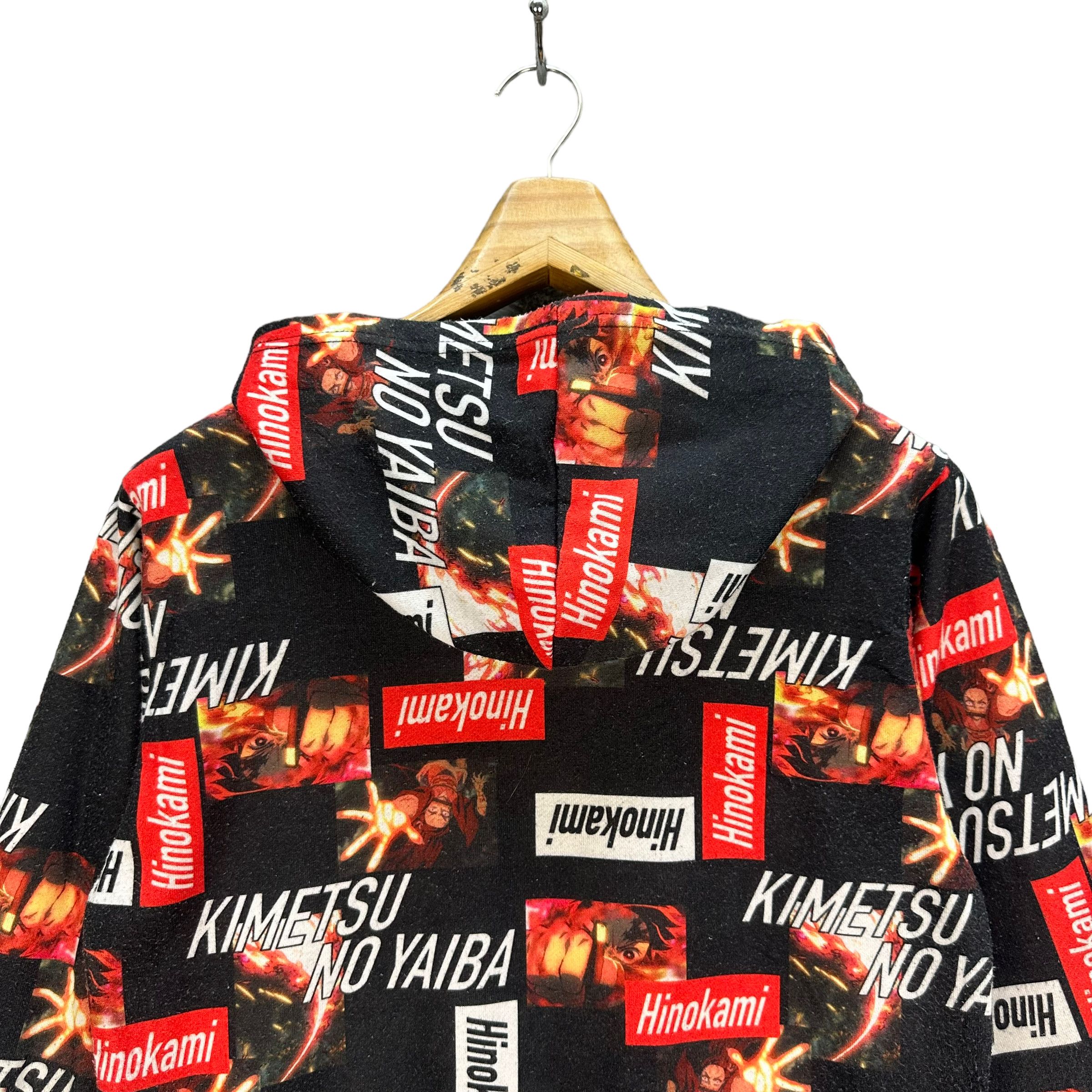 Vintage ANIME DEMON SLAYER FULLPRINT HOODIES #7759-169 Size US XS / EU 42 / 0 - 10 Thumbnail