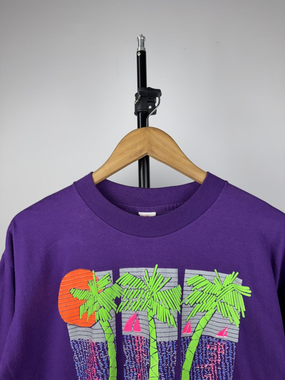 Other Vintage 90s Santo Domingo Neon Palm Tree Tee Purple XL Size US XL / EU 56 / 4 - 3 Thumbnail