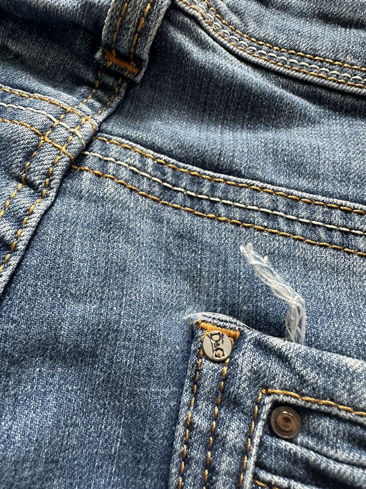 Dolce & Gabbana Vintage Dolce & Gabbana Faded Wash Style Jeans Size US 34 / EU 50 - 6 Thumbnail
