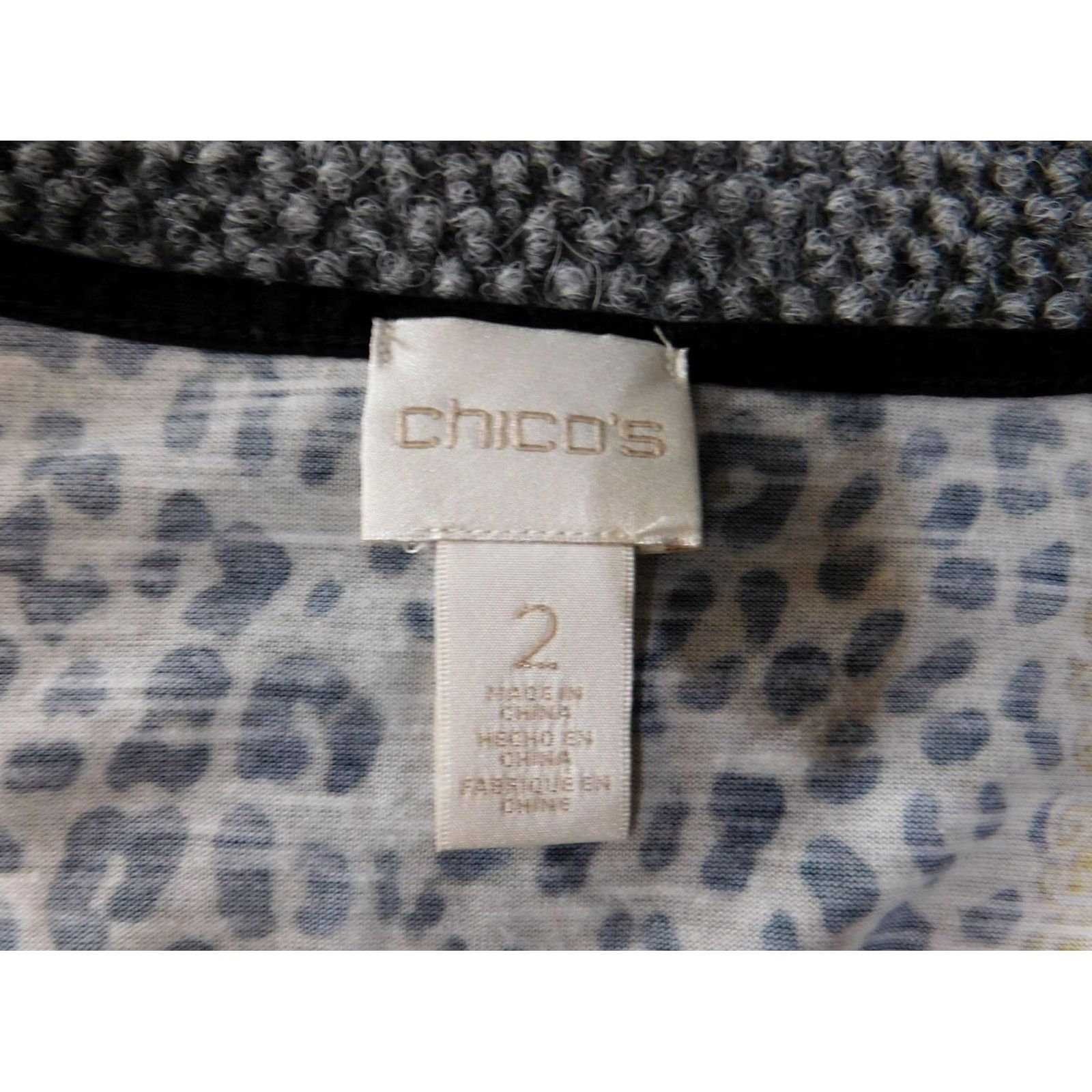 Vintage Chicos Blouse Shirt Women 2 Brown Animal Print Polyester Round Neck Long Sleeve Pullover Casual Regular Size 2 2 Size XS / US 0-2 / IT 36-38 - 5 Thumbnail