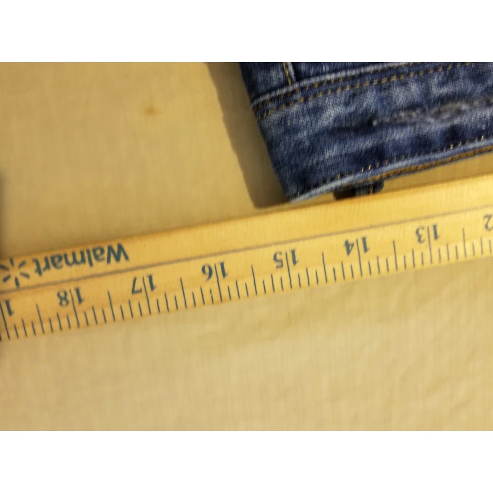 American Eagle Outfitters Womens Armani Exchange AX Denim Shorts 6 Jean Blue Denim Cut-Off Womens 6 Blue AX Jeans Shorts Size 28" / US 6 / IT 42 - 5 Thumbnail