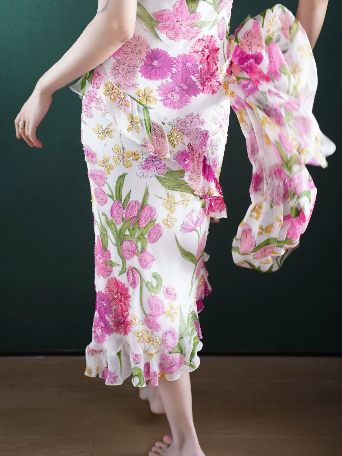 Vintage UK Vintage Beaded Silk Floral Sleeveless Dress Size S / US 4 / IT 40 - 8 Thumbnail