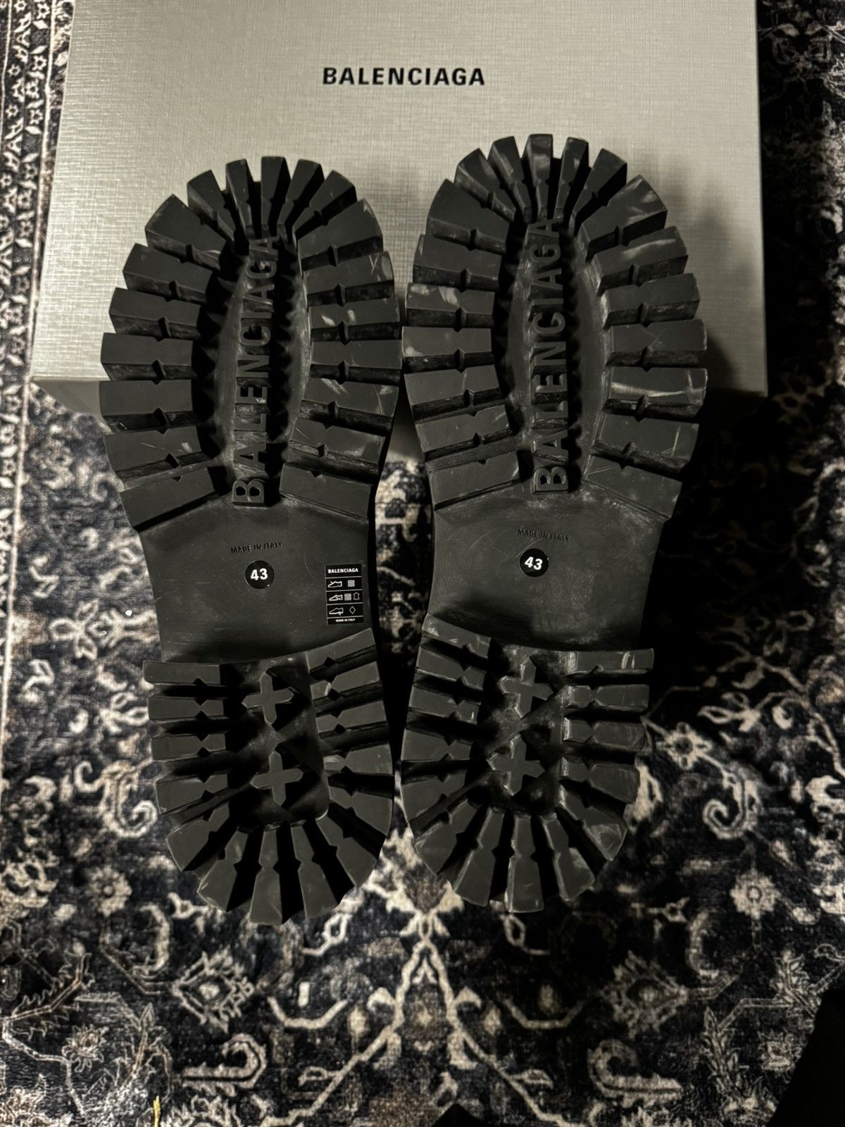 Balenciaga BALENCIAGA BLACK STRIKE BOOTS SIZE 43 NEW Size US 10 / EU 43 - 6 Thumbnail