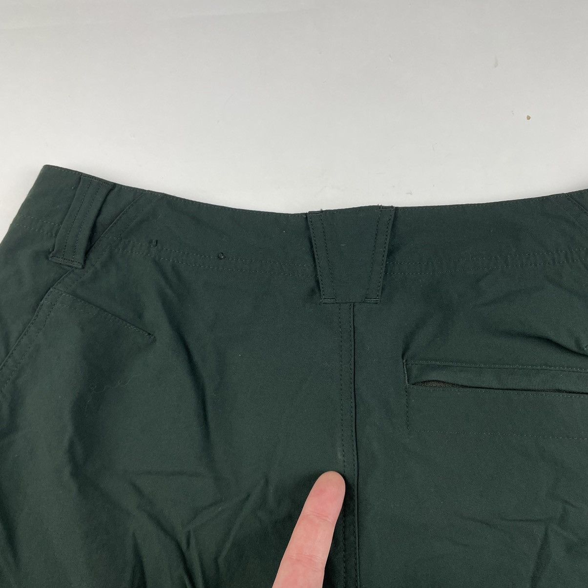 Patagonia Patagonia Shorts Cargo Outdoor Hiking Green 11” Inseam Y2K Size US 32 / EU 48 - 11 Thumbnail