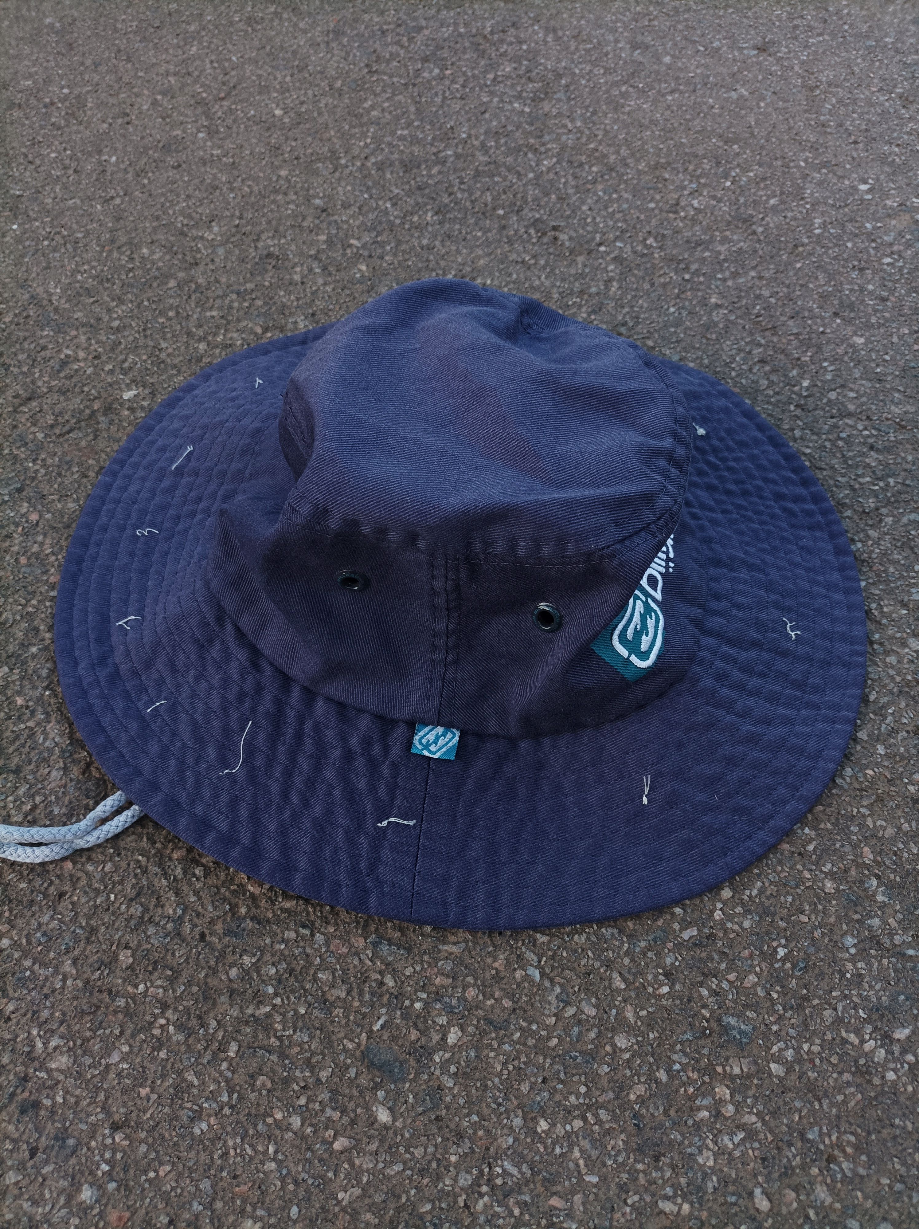 Vintage rare BILLABONG bucket hat spell out big logo
