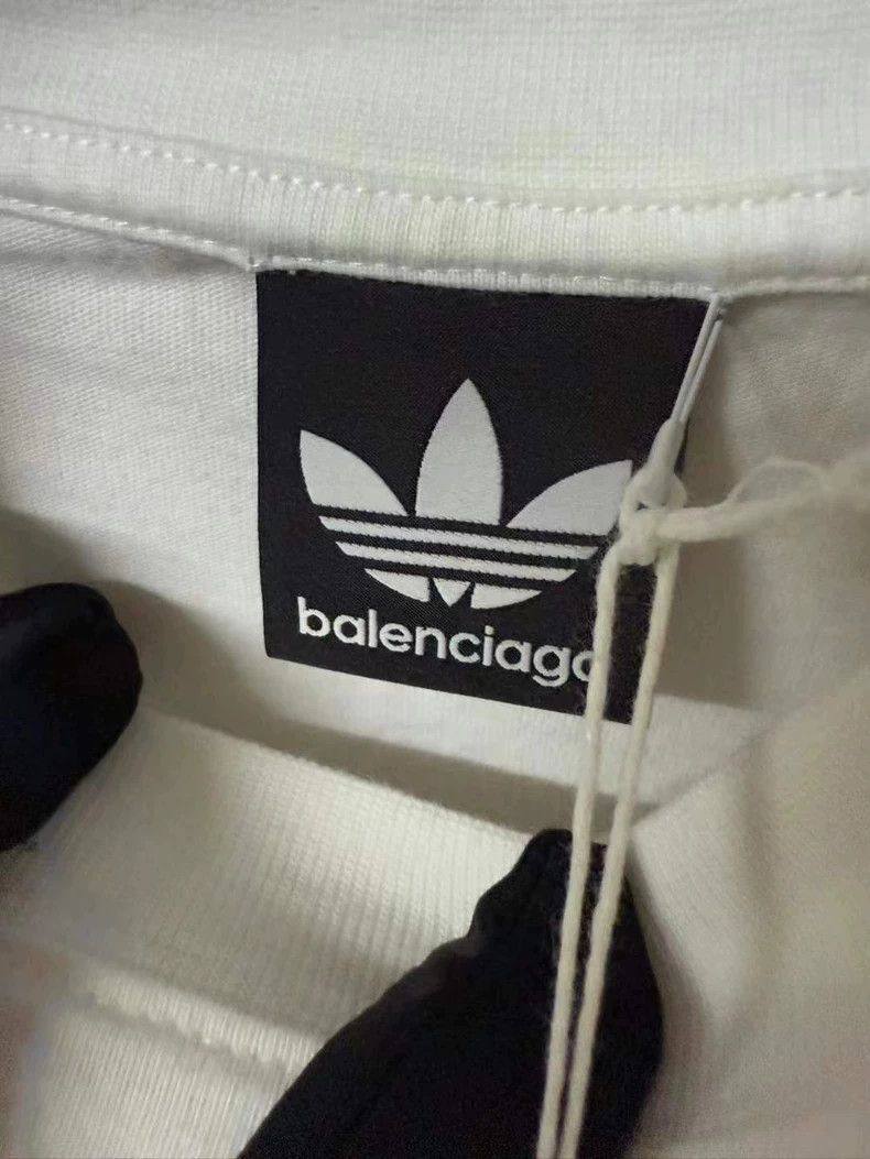 Balenciaga Balenciaga Clover co-branded short sleeve 2501-Nextarrow Size US S / EU 44-46 / 1 - 4 Thumbnail