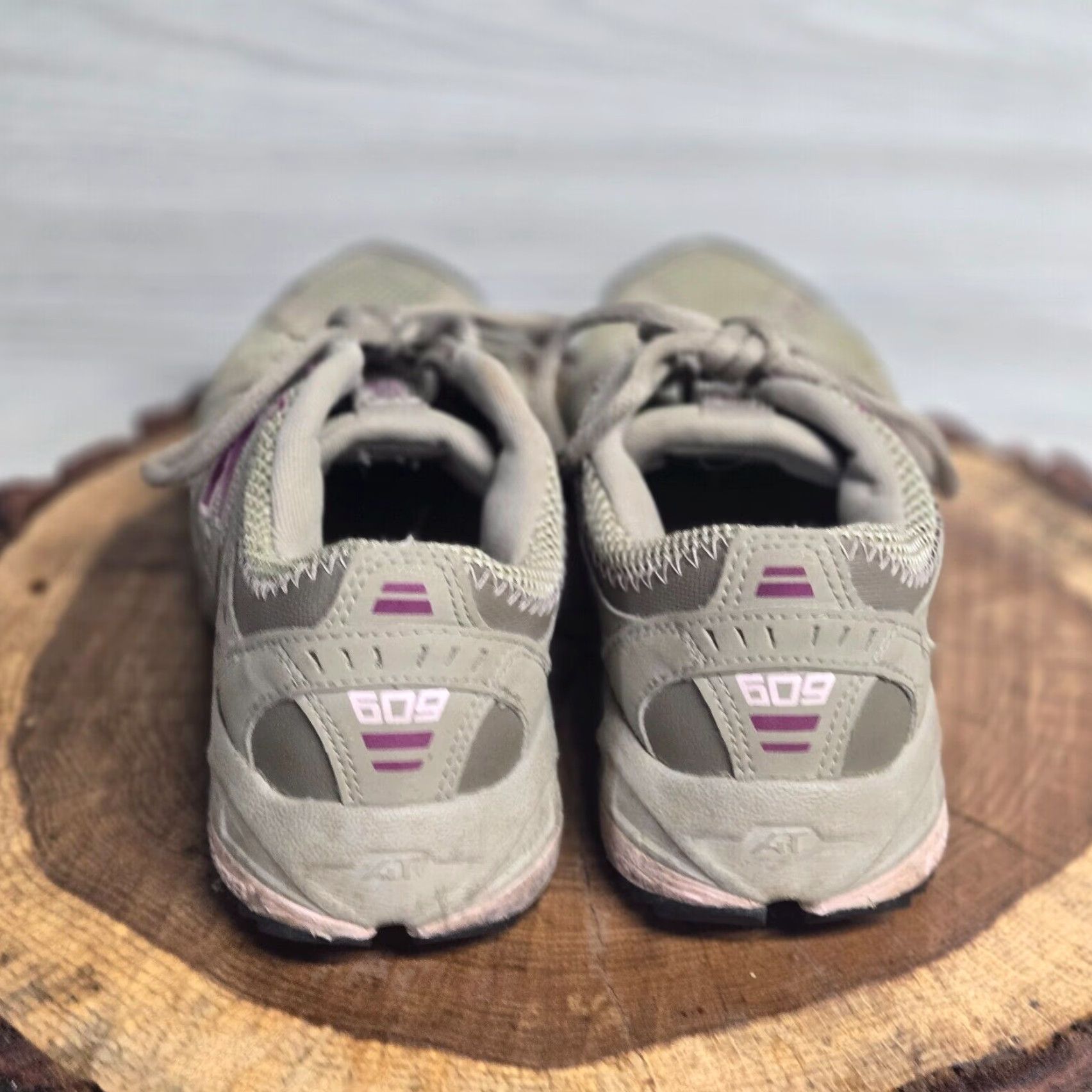 New Balance New Balance 609 WT609OD Beige & Pink Fabric All Terrain Sneakers Size 9 Women Shoes Nike Size US 9 / IT 39 - 4 Thumbnail