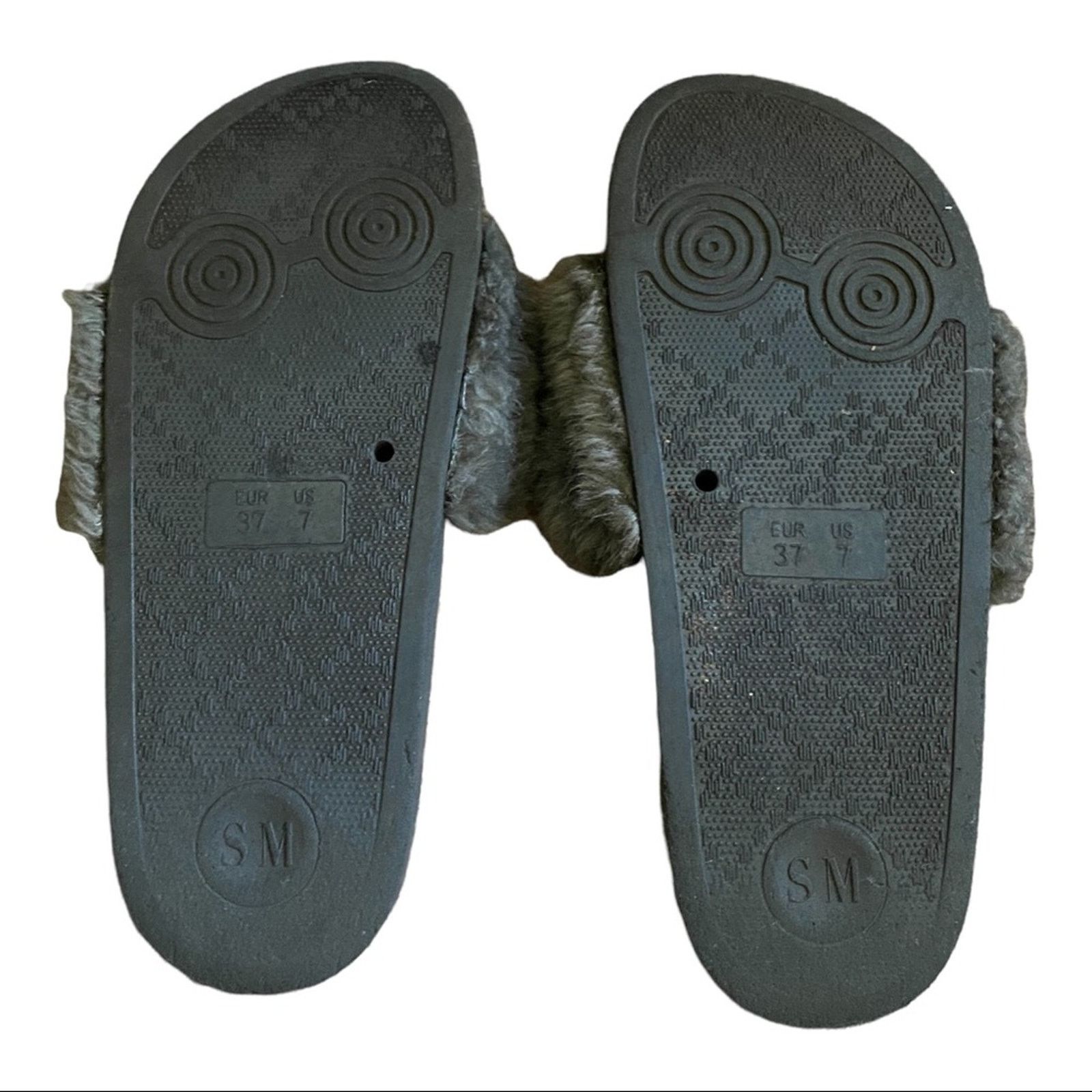 Steve Madden Steve Madden Gray Softey Fuzzy Slip On Slides Size 7 Size US 7 / IT 37 - 2 Thumbnail