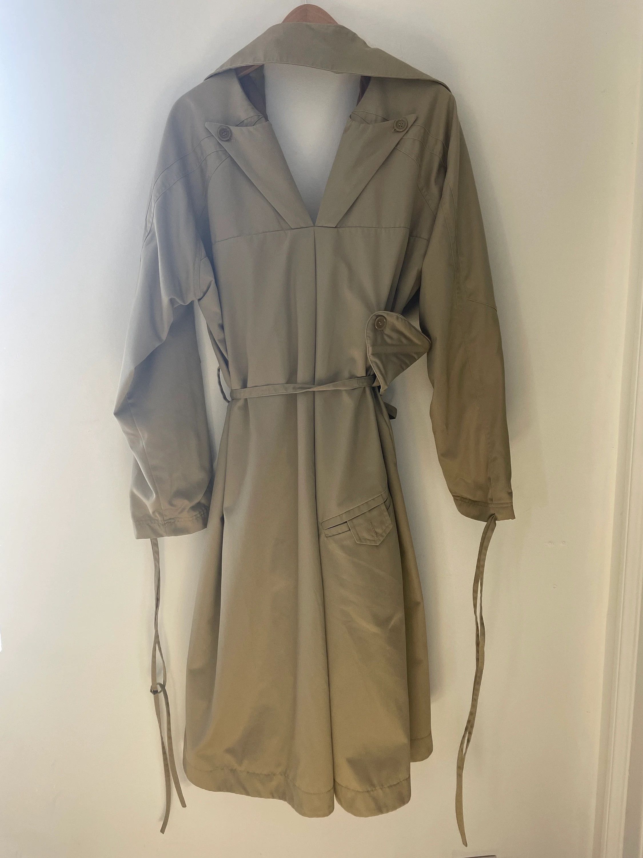 Other 2018 Runway Sanchez Kane Trenchcoat Haute Couture OS Unisex Size ONE SIZE - 9 Thumbnail