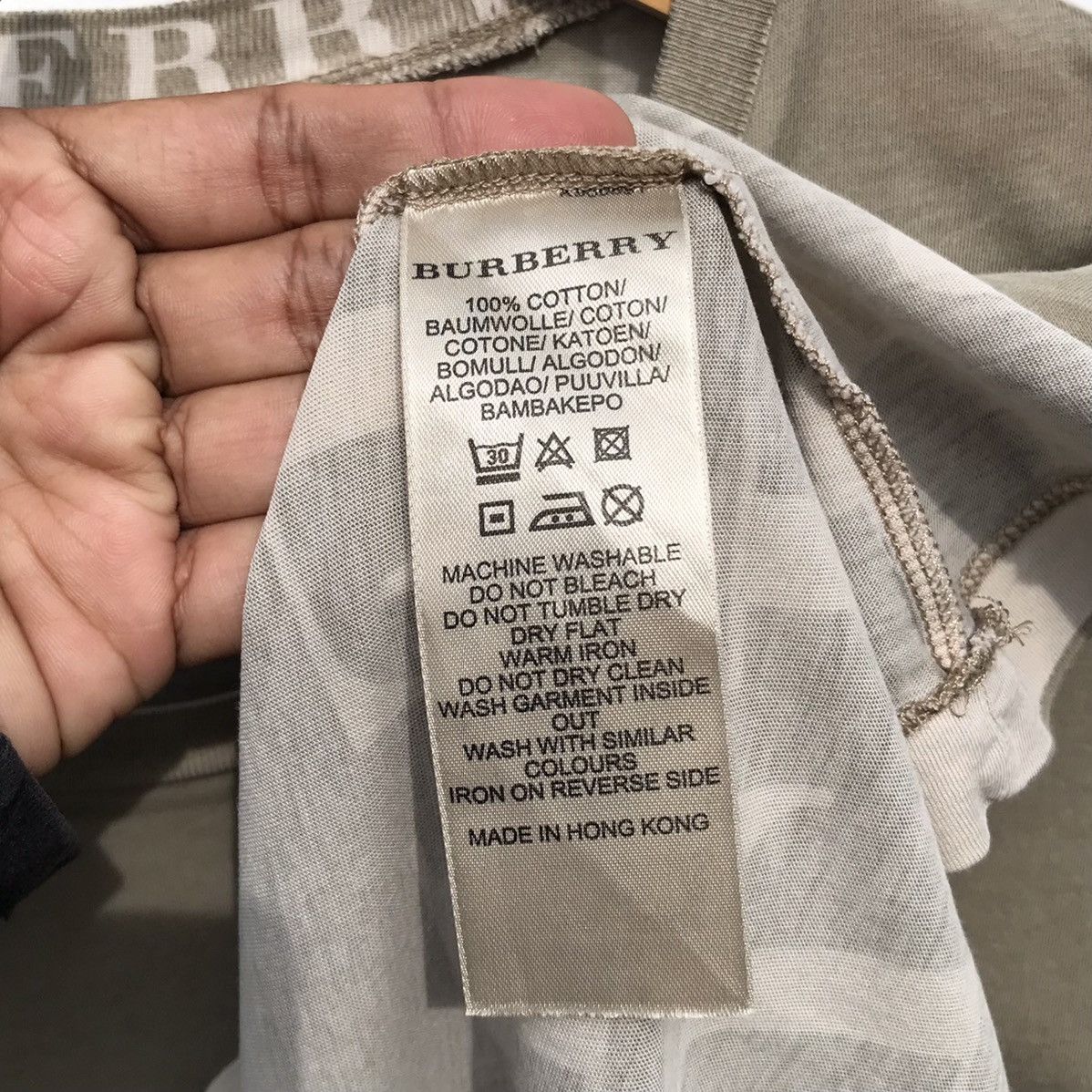 Burberry Burberry Brit Tee Spellout Burberry Brit Luxury Size US L / EU 52-54 / 3 - 12 Thumbnail