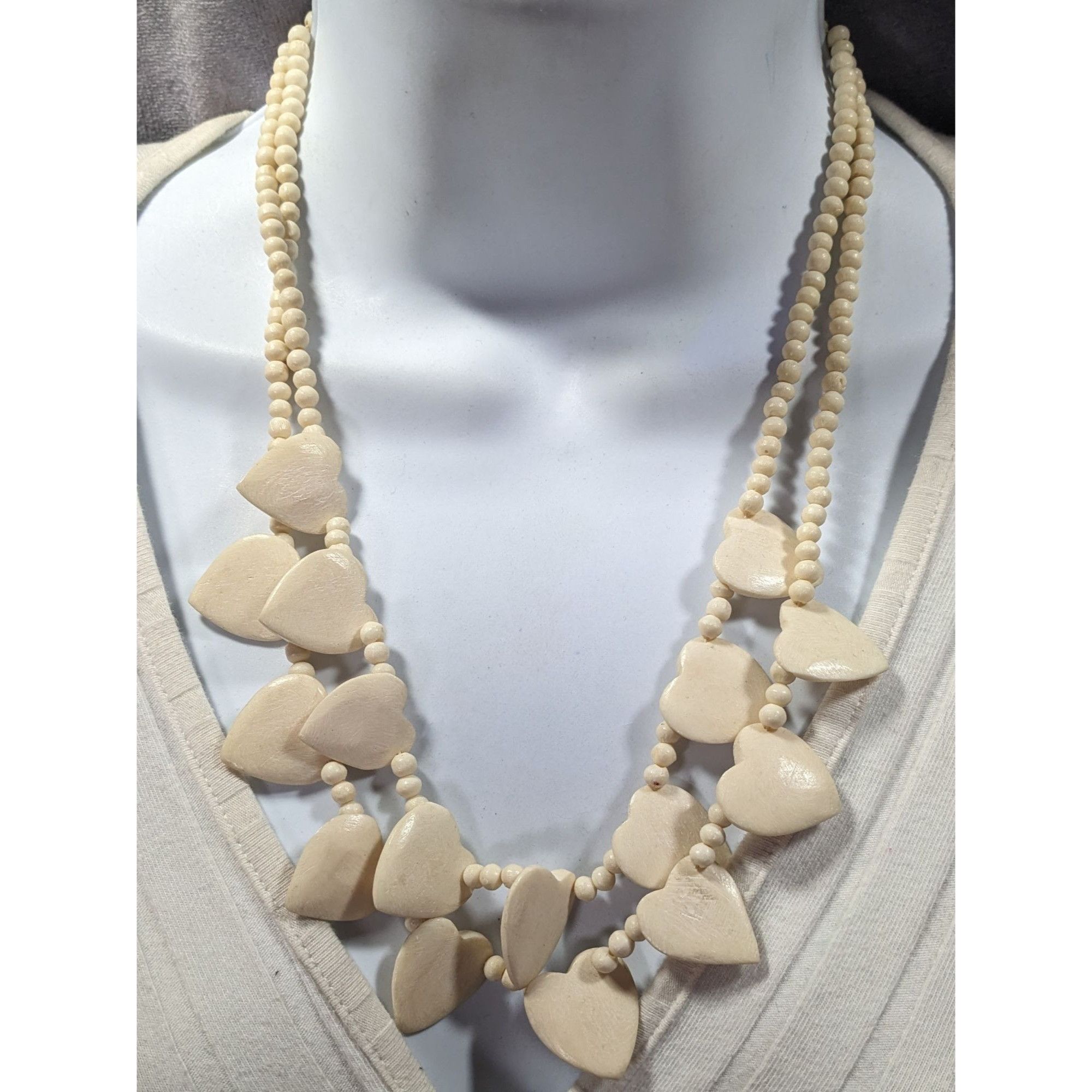 Other Vintage Hand Carved Heart Cow Bone Beaded Necklace Size ONE SIZE - 2 Thumbnail