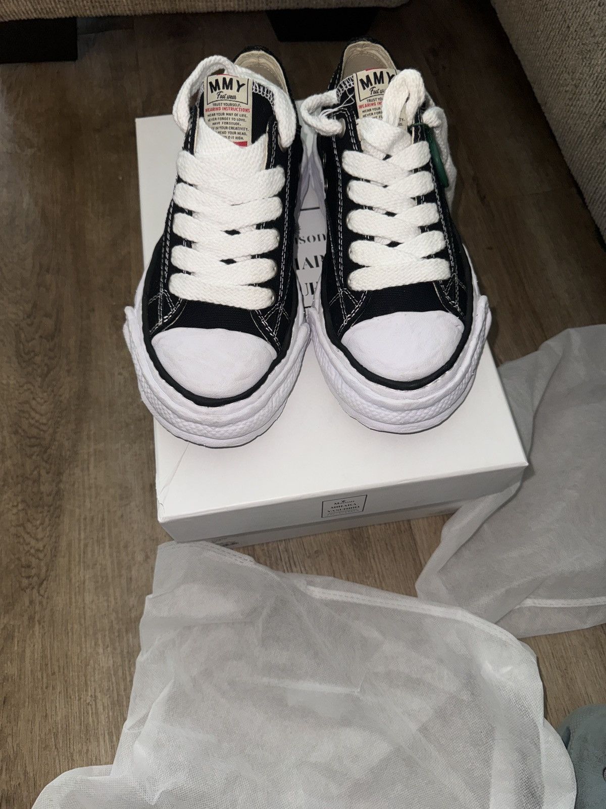 Maison MIHARA YASUHIRO Maison Mihara Low Top Sneakers Size US 8.5 / IT 38.5 - 1 Thumbnail