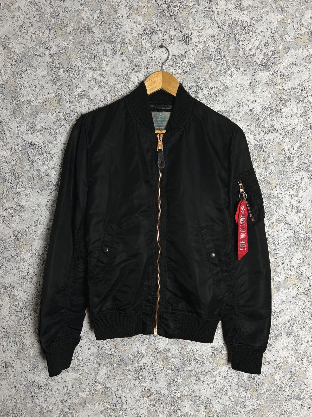 Alpha Industries × Vintage Alpha Industries MA-1 Flight Bomber Insulated Jacket Size M Size M / US 6-8 / IT 42-44 - 1 Thumbnail