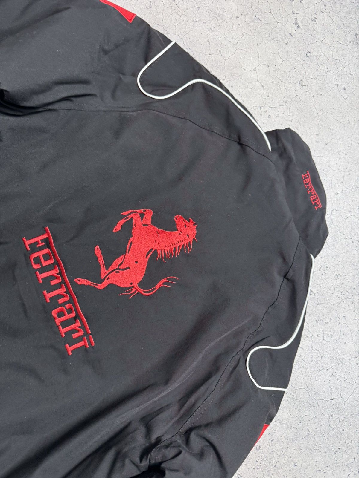 Ferrari Ferrari F1 Racing Jacket Hype Rare Big Logo Marlboro Vintage Size US XL / EU 56 / 4 - 12 Thumbnail