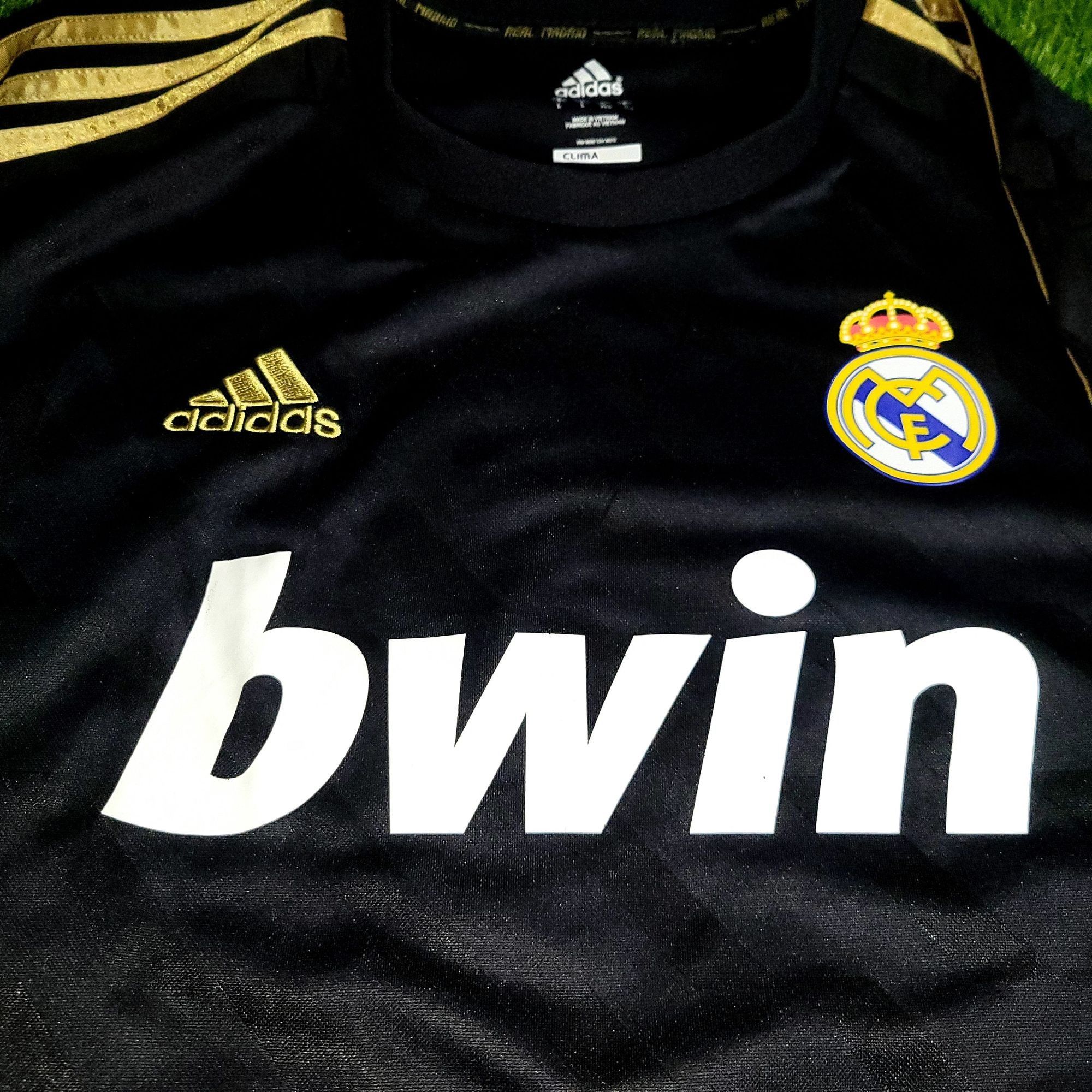Adidas Cristiano Ronaldo Real Madrid 2011 2012 Away Soccer Jersey L Size US L / EU 52-54 / 3 - 3 Thumbnail
