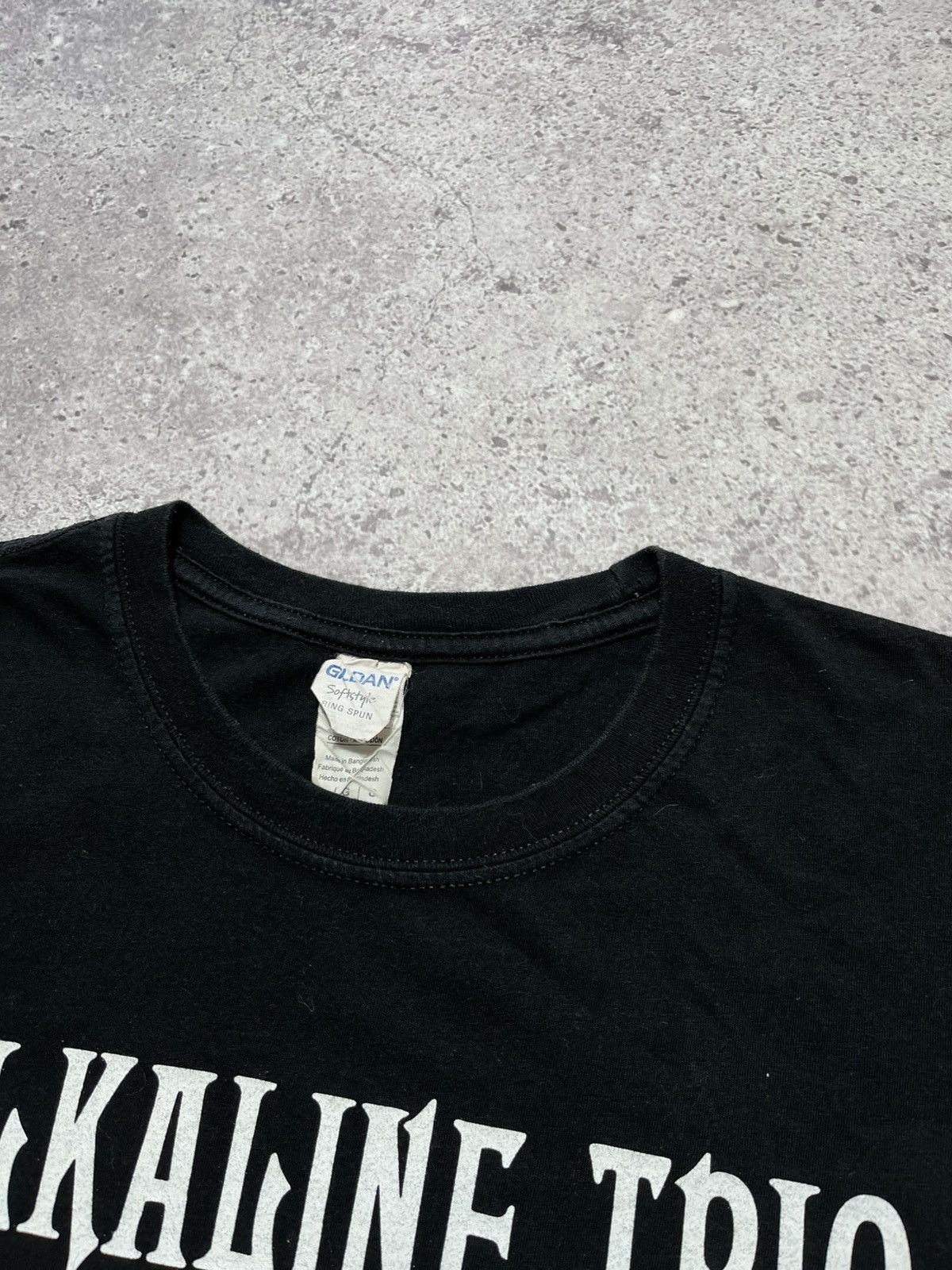 Band Tees Vintage ALKALINE TRIO Punk Band Tour Y2K Tshirt Size US L / EU 52-54 / 3 - 3 Thumbnail