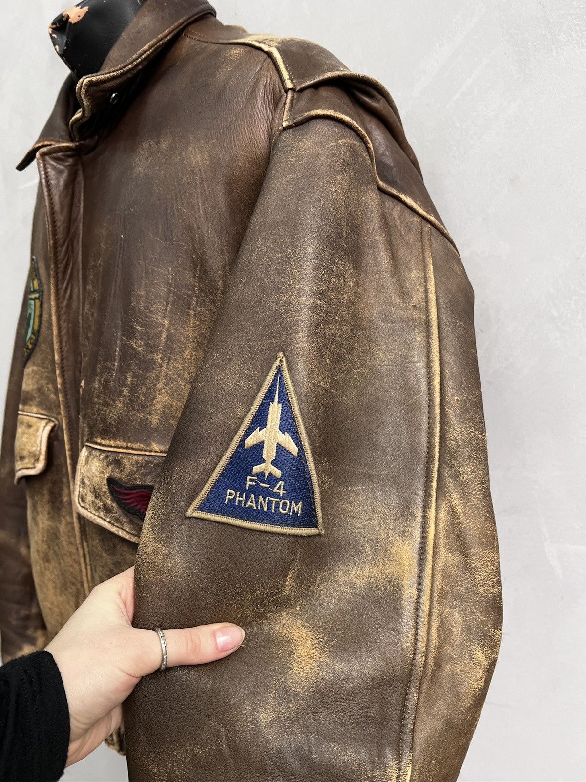 Leonard Paris Leonardo aviation leather jacket hype distressed bomber y2k Size US M / EU 48-50 / 2 - 5 Thumbnail