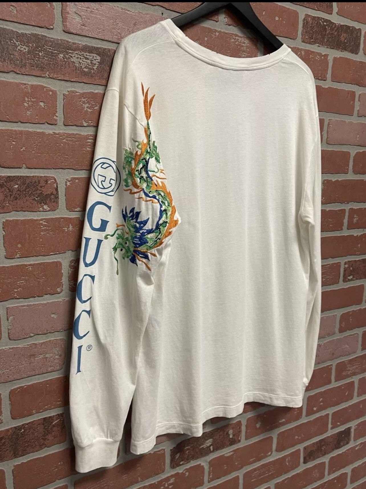 Gucci Size M - Gucci White Logo Print Cotton Dragon Embroidered Size US M / EU 48-50 / 2 - 8 Thumbnail