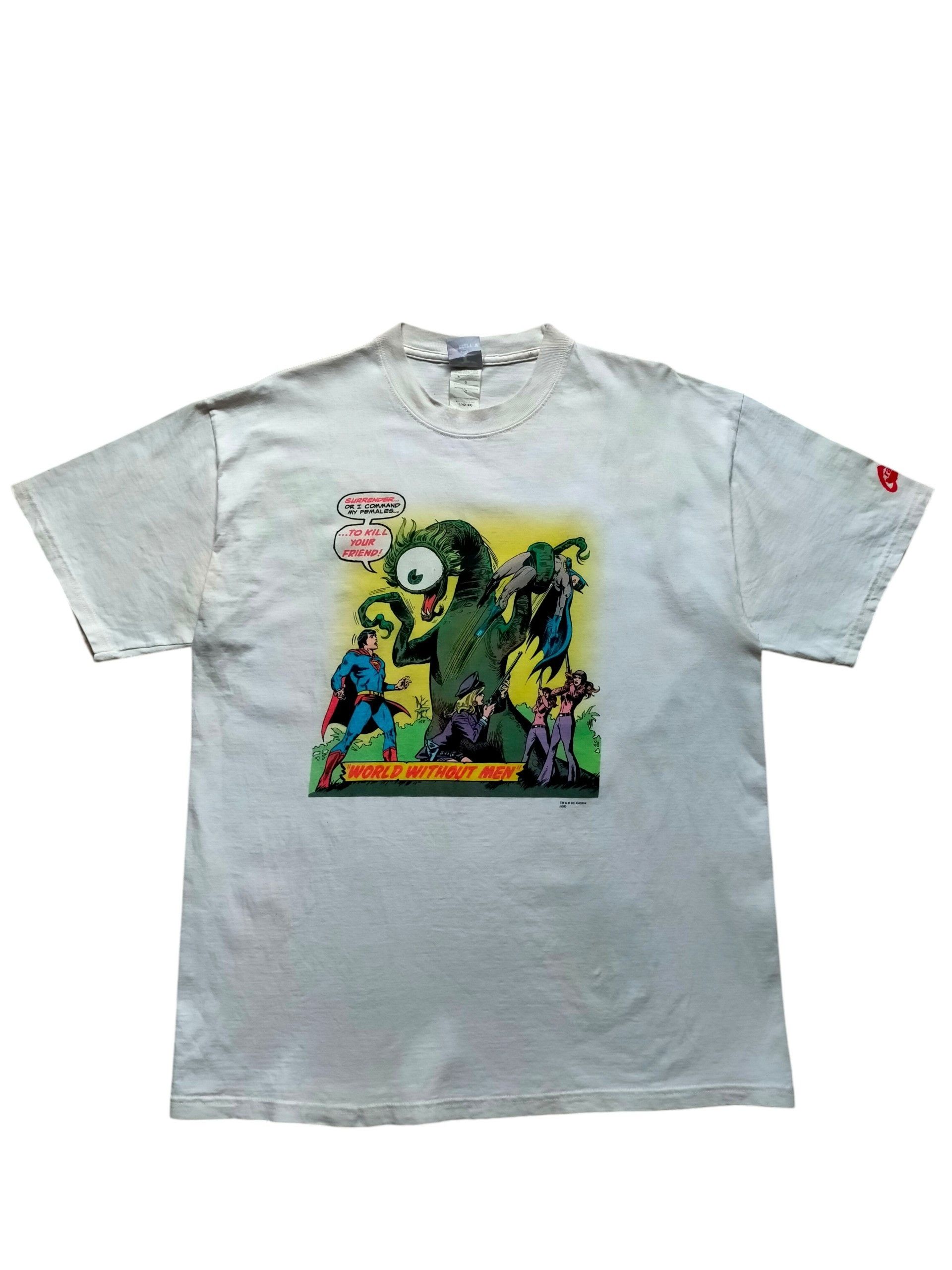 Anime Vtg y2k TM DC Comics tee Size US L / EU 52-54 / 3 - 5 Thumbnail