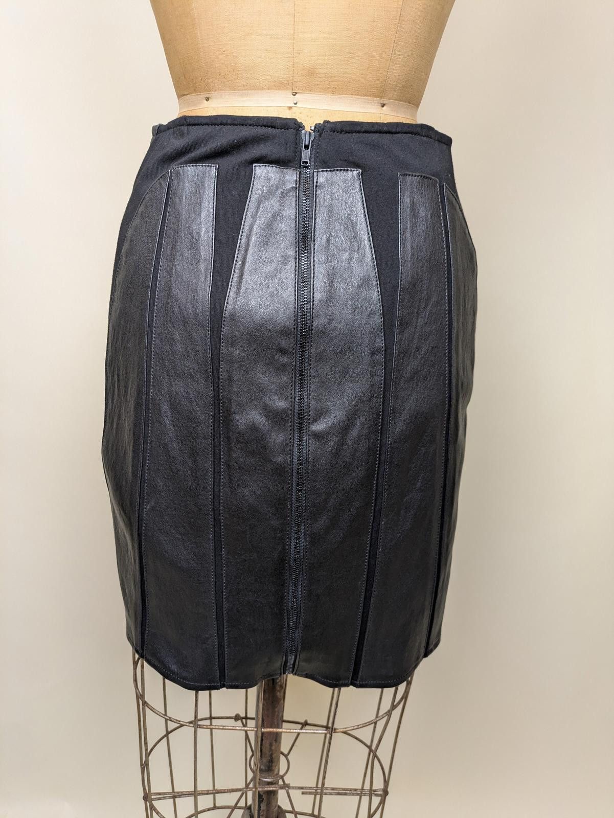 Helmut Lang helmut lang black lambskin leather mini skirt Size 28" / US 6 / IT 42 - 4 Thumbnail