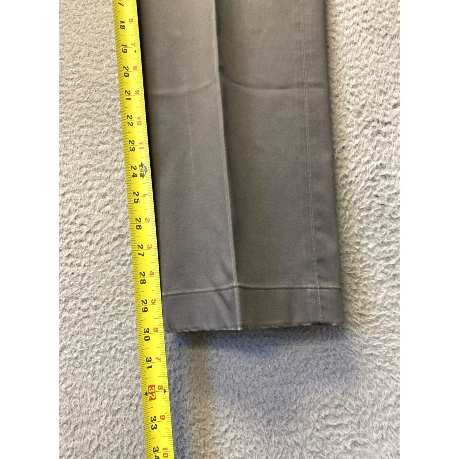 Brooks Brothers Brooks Brothers Chino Pants Men’s 36x30 Gray Straight Leg Regular Fit /0897 Size US 36 / EU 52 - 4 Thumbnail
