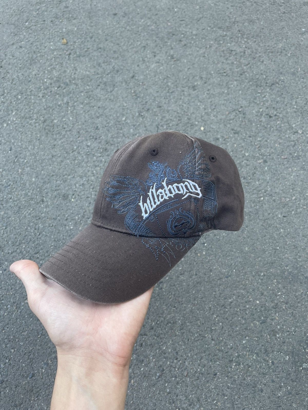 Billabong Y2K Billabong Cap Avant Garde Logo Rare Streetwear Style VTg Size ONE SIZE - 1 Thumbnail