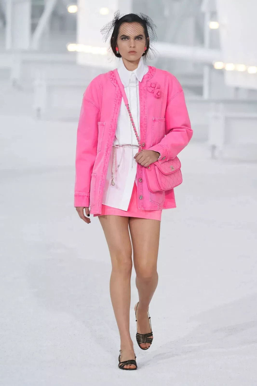 Chanel Chanel SS 2021 Runway CC Pink Camelia Denim Jacket 34 Size XS / US 0-2 / IT 36-38 - 2 Thumbnail