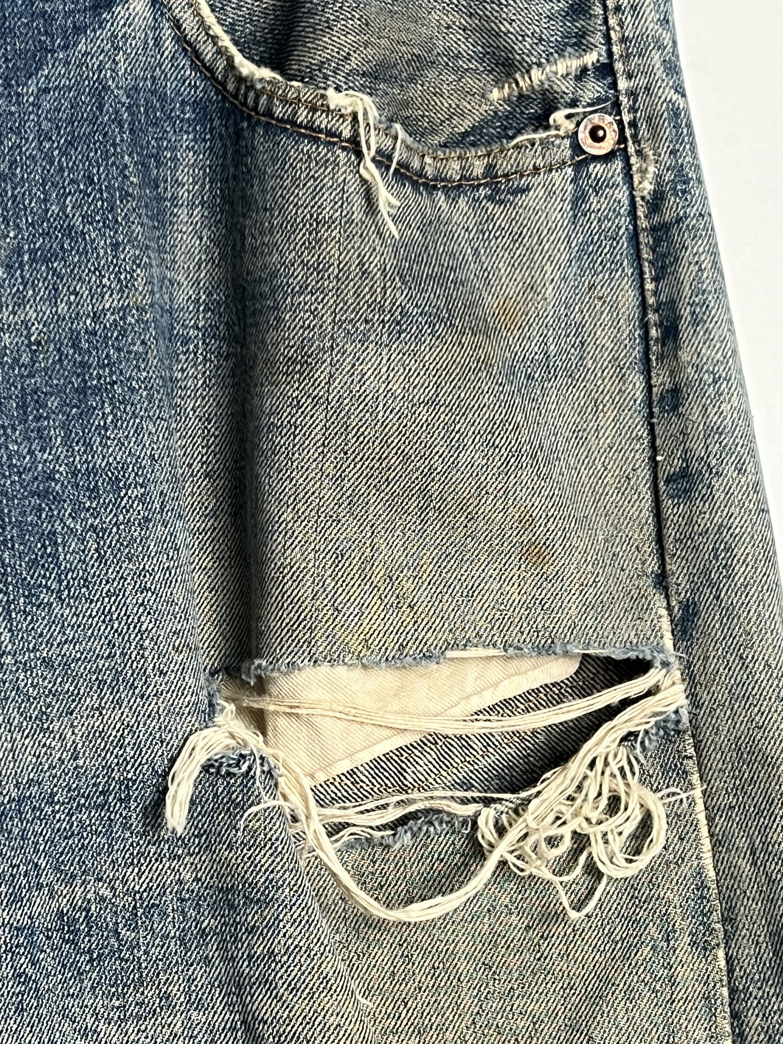 Levi's 1960s Levi's 501 Distressed Redline Selvedge #16 Rivet Jeans Size US 34 / EU 50 - 5 Thumbnail