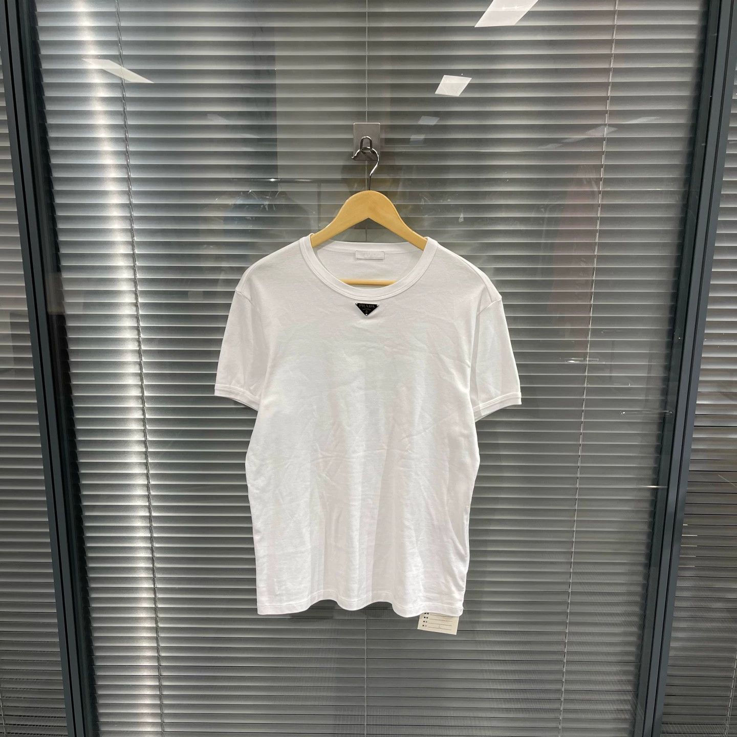 Prada Prada Triangle Logo Short Sleeve Tee L Near New #116 Size L / US 10 / IT 46 - 1 Thumbnail