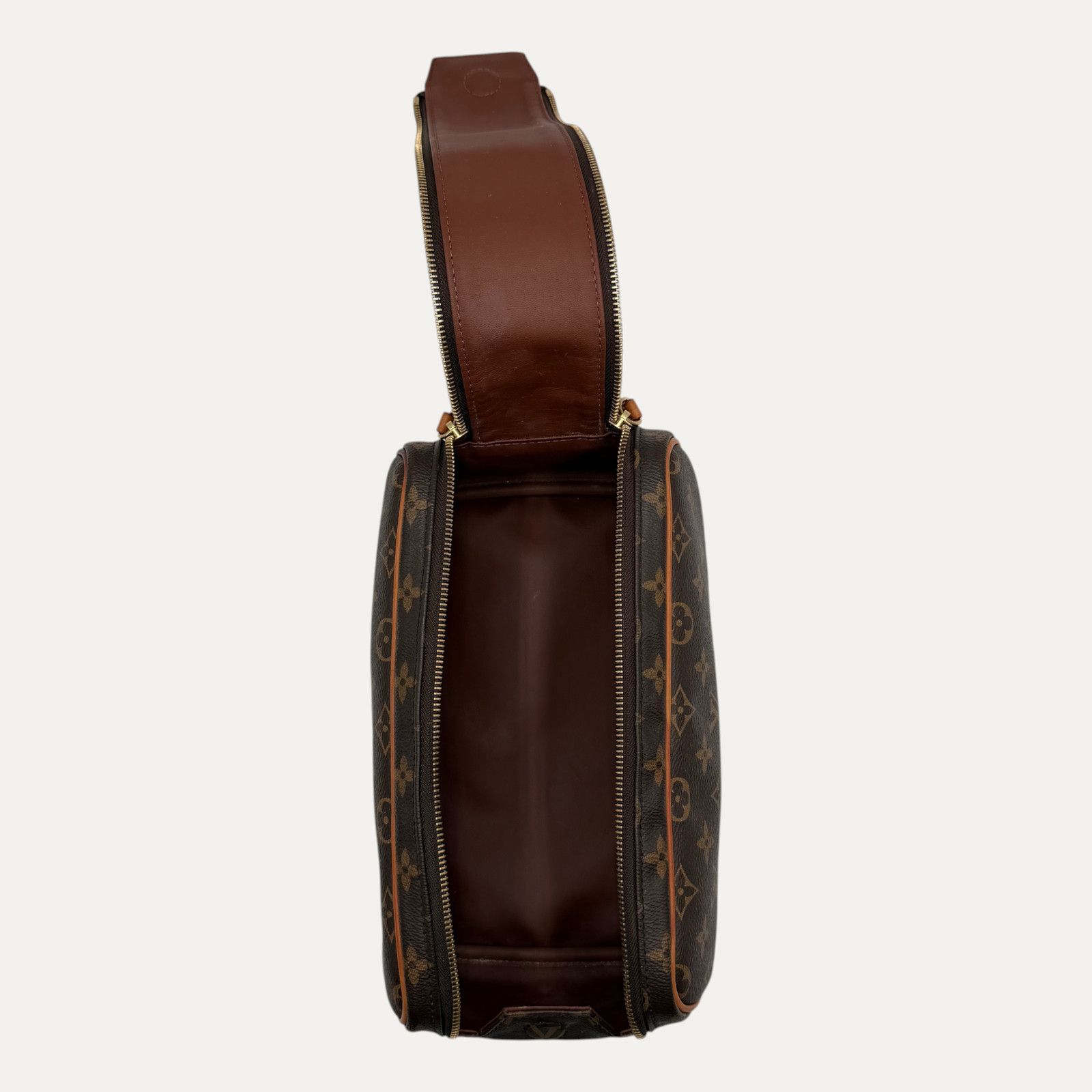 Louis Vuitton Louis Vuitton Dopp Kit Toiletry Pouch Size ONE SIZE - 5 Thumbnail