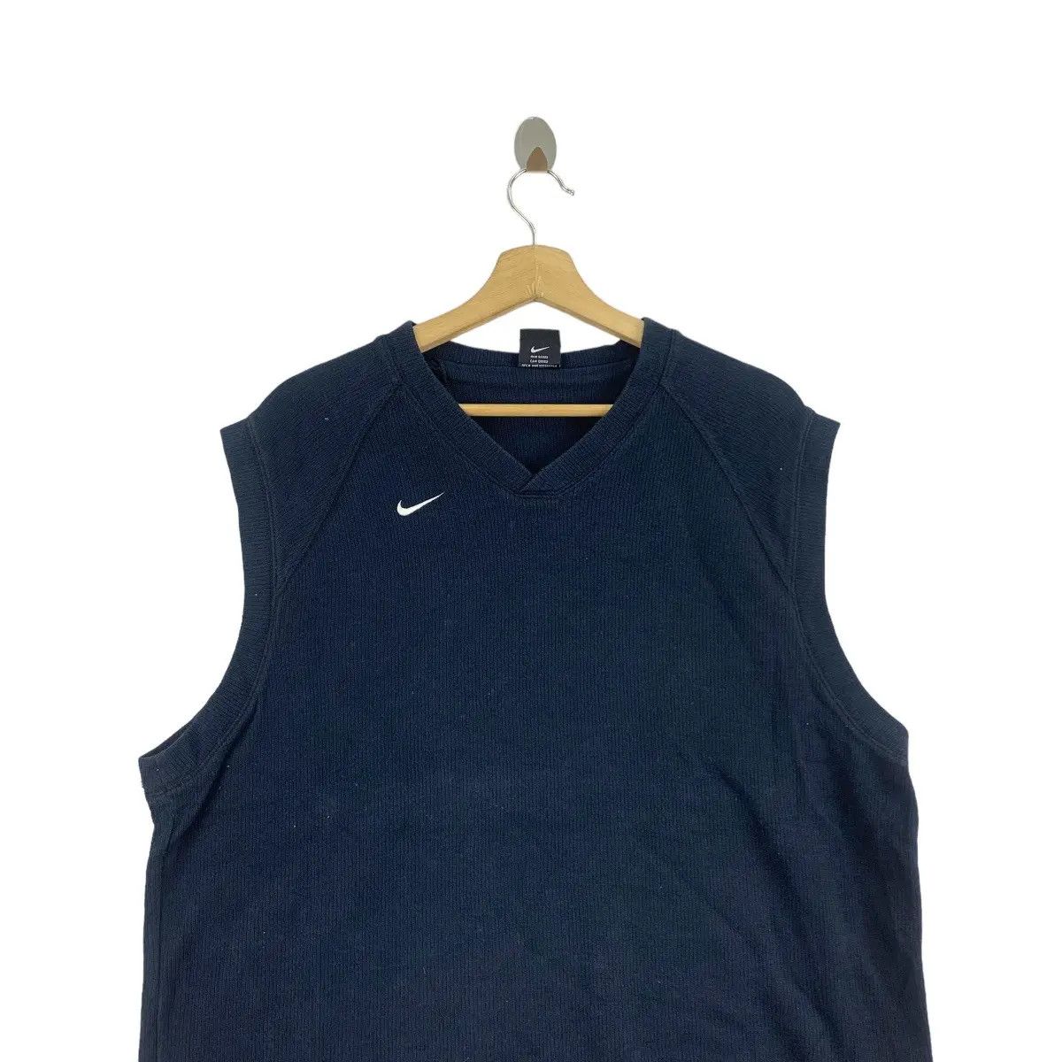Nike Vintage NIKE TEAM COLLECTION Swoosh Tank Top Tee Shirt Size M / US 6-8 / IT 42-44 - 5 Thumbnail