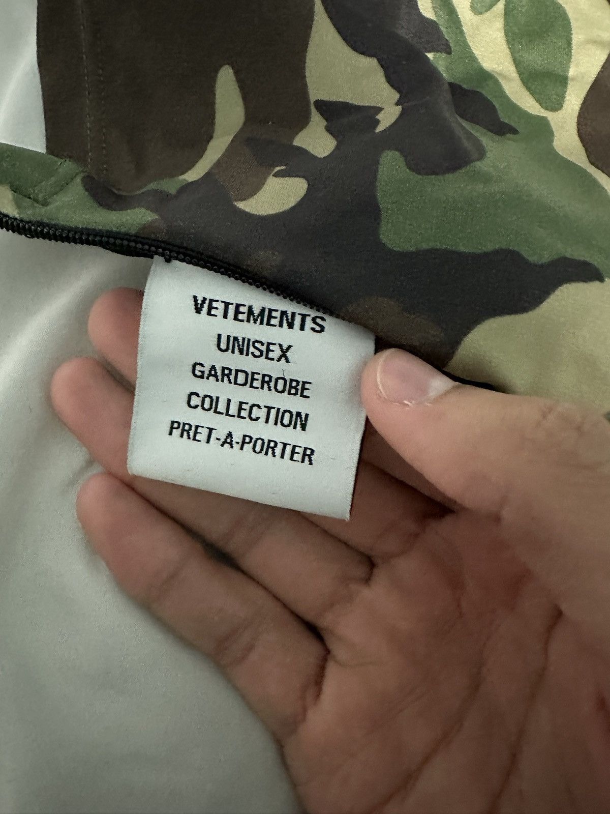 Balenciaga × Vetements Vetements Camo Mask Size ONE SIZE - 3 Thumbnail