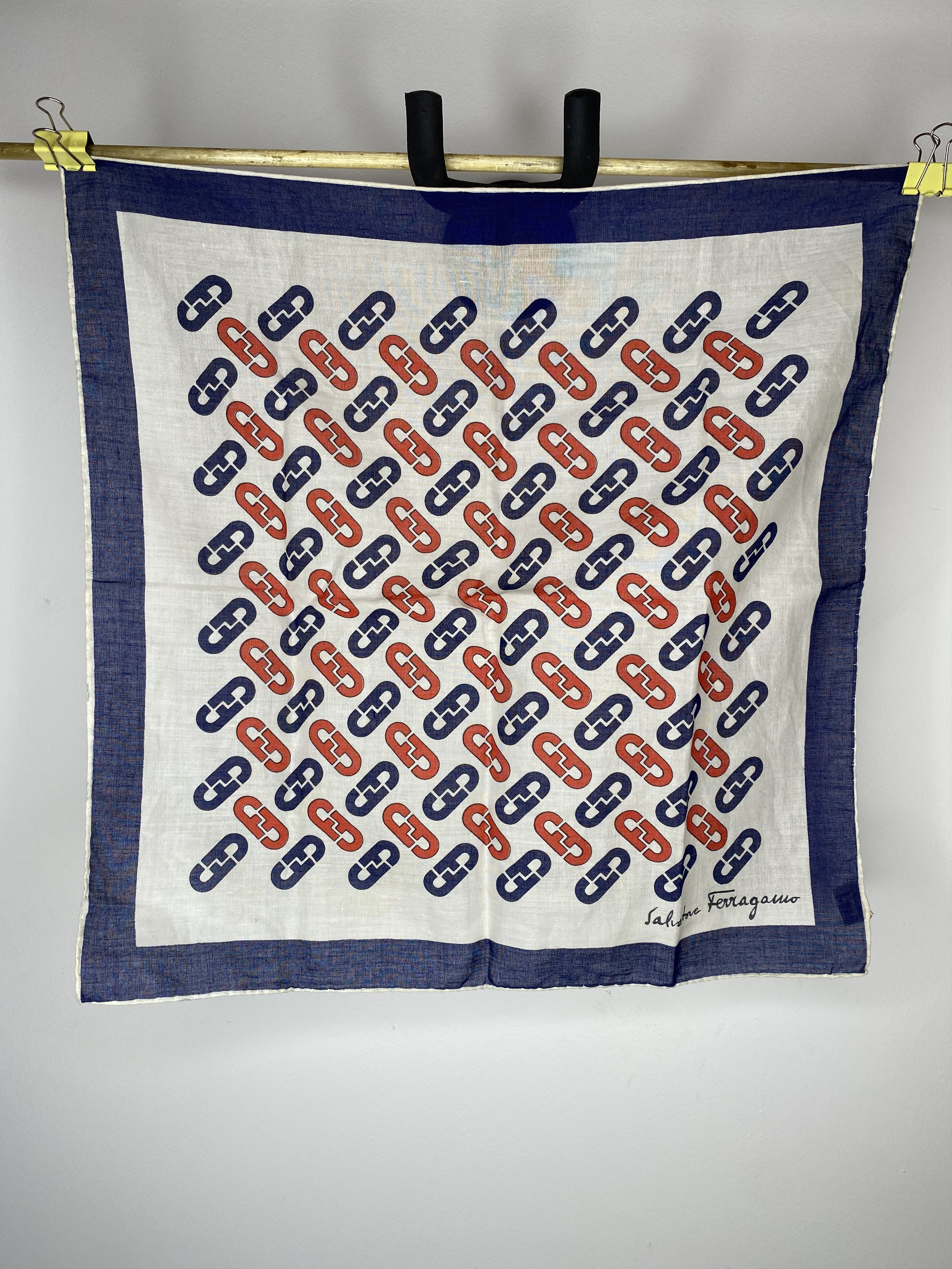 Salvatore Ferragamo SALVATORE FERRAGAMO VINTAGE POCKET HANDKERCHIEF SCARF Size ONE SIZE - 1 Thumbnail
