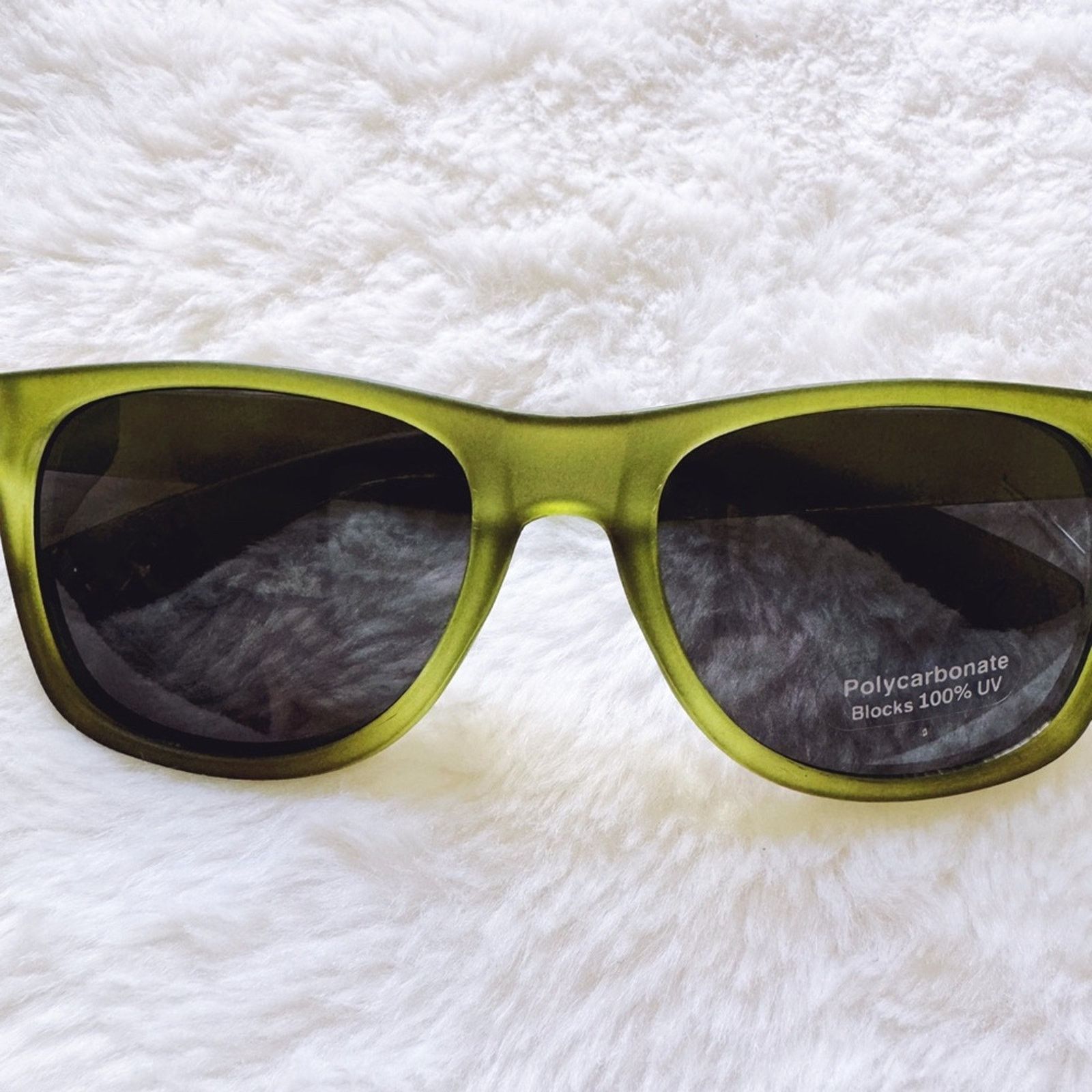 Other Lola Green Polycarbonate Sunglasses Size ONE SIZE - 1 Thumbnail