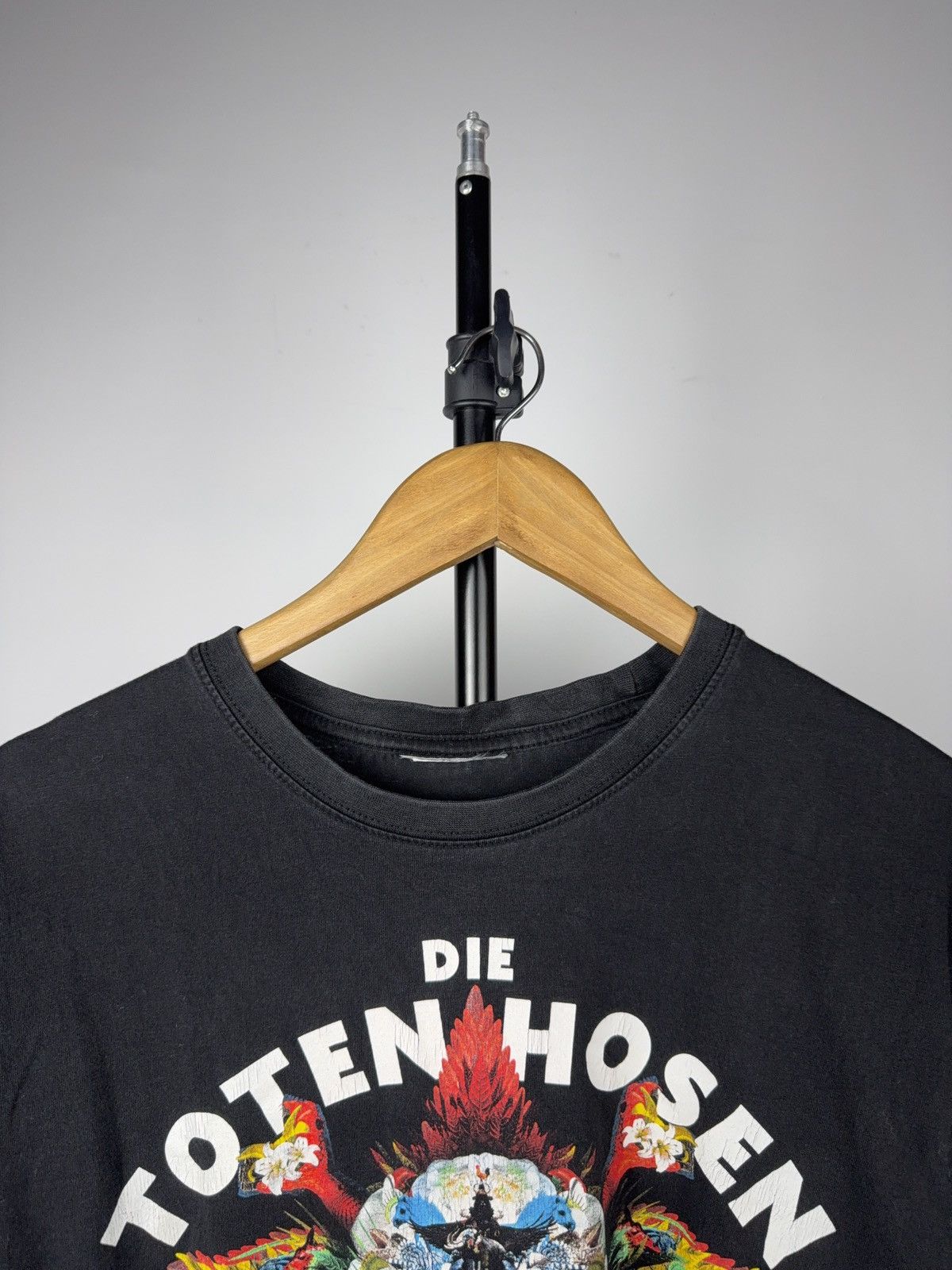 Band Tees 00s Die Toten Hosen 2017 Tour Shirt Skull Graphic Band Tee Size US L / EU 52-54 / 3 - 2 Thumbnail