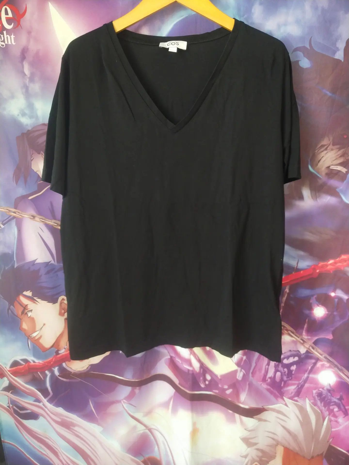 Cos Cos V-Neck Basic Black Tees Size US L / EU 52-54 / 3 - 1 Thumbnail