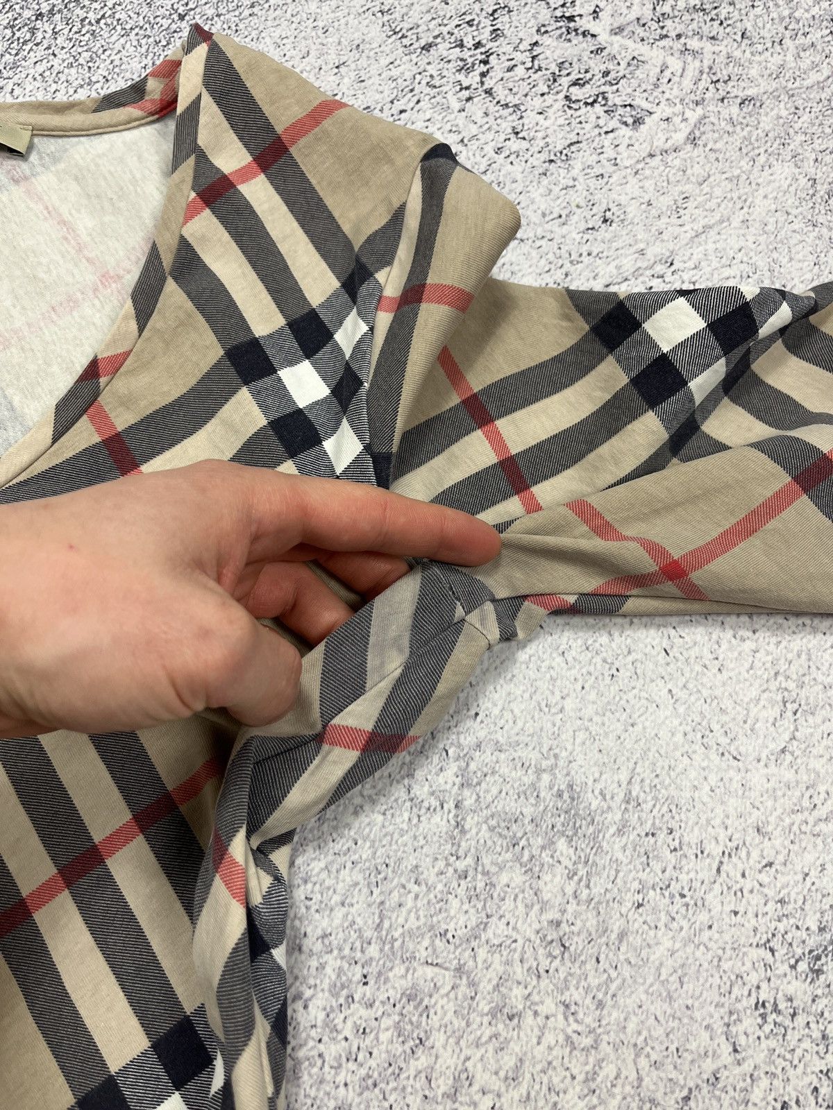 Burberry Burberry London Nova Check V Neck Long Sleeve Shirt Luxury Size XL / US 12-14 / IT 48-50 - 9 Thumbnail