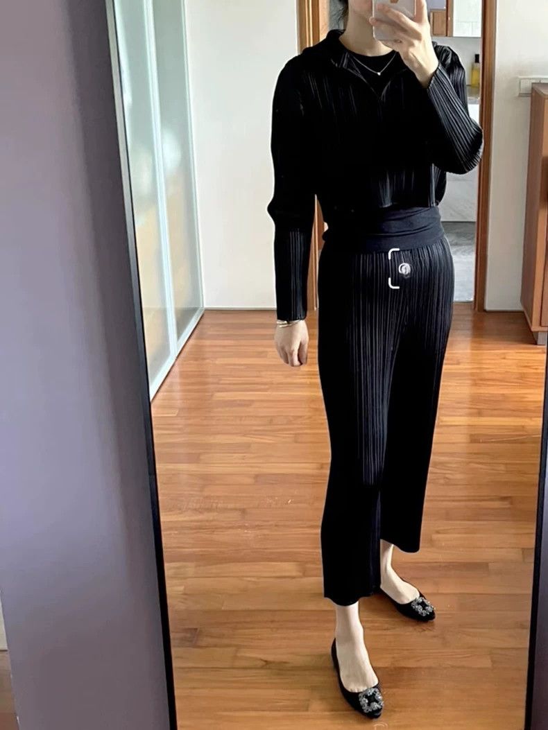 Issey Miyake issey miyake size:2 black tank top 2506-Nextarrow Size XXS / US 00 / IT 34 - 2 Thumbnail