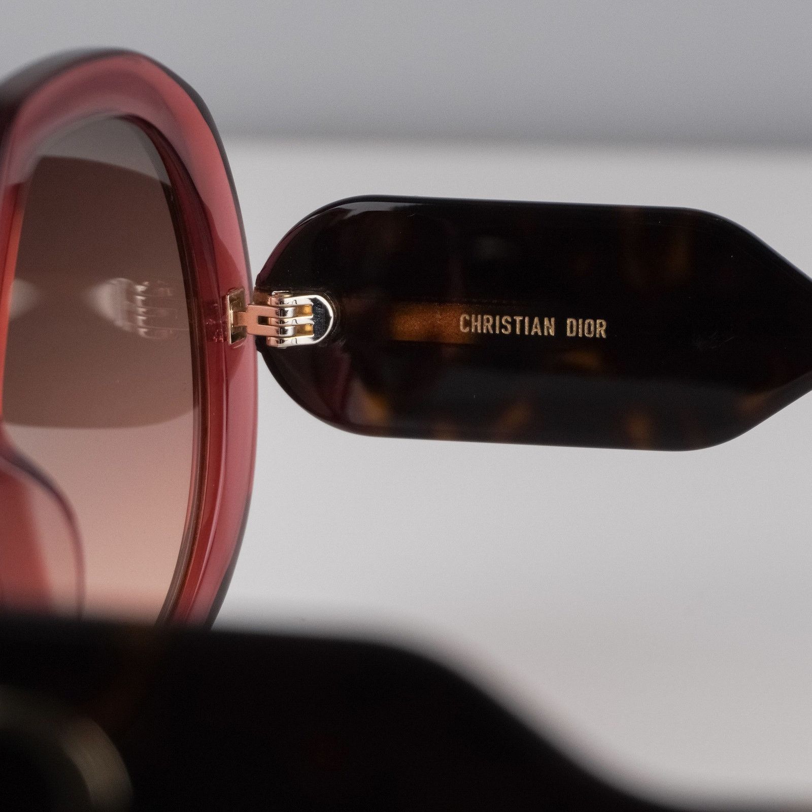 Dior Dior cd gold logo transparent red oversized oval sunglasses Size ONE SIZE - 5 Thumbnail