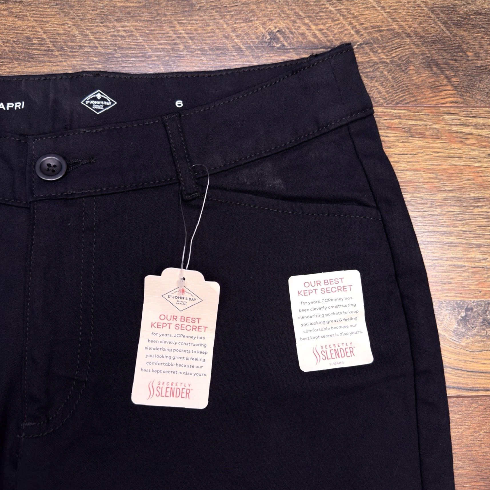 Vintage **St. John's Bay Women's Black Capri Pants Mid Rise Stretch** User: St. John's Bay Women's Black Capri Pants Mid Rise Stretch Size ONE SIZE - 3 Thumbnail