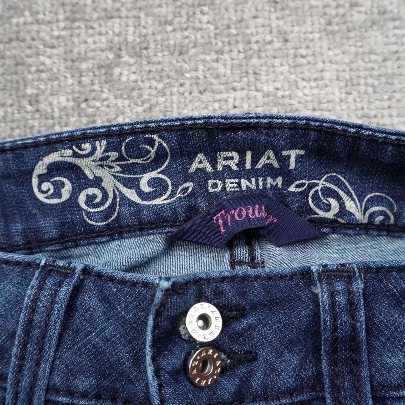 Ariat Ariat Womens Jeans 30x31 Dark Wash Blue Denim Mid Rise Flare Trouser Y2K Size 30" / US 8 / IT 44 - 3 Thumbnail