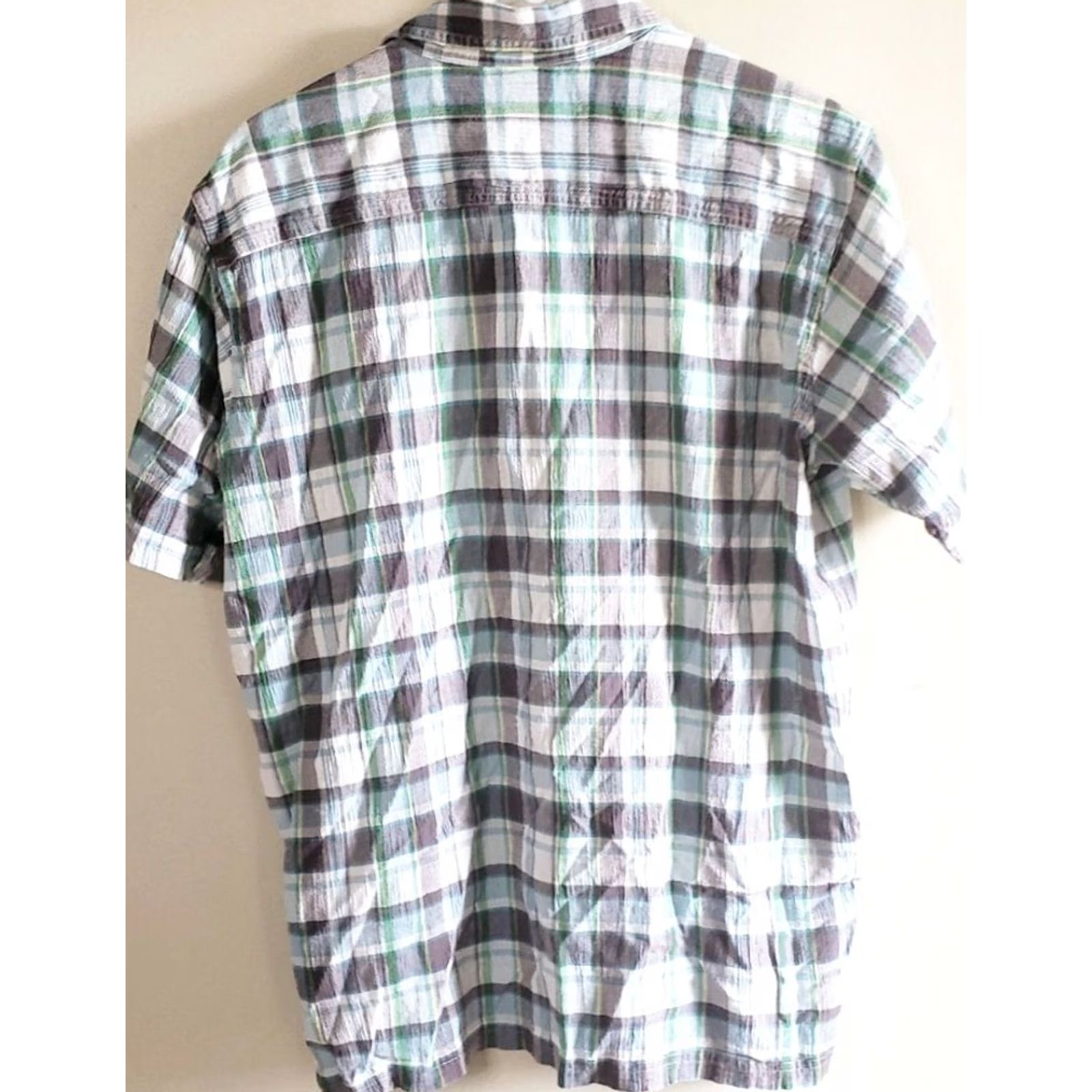 Patagonia Patagonia Button Up Shirt Mens L White Gray Green Plaid Short Sleeve Gauze Textured Cotton Regular Fit Pocket Badges Clothing Shirt Size US L / EU 52-54 / 3 - 7 Thumbnail