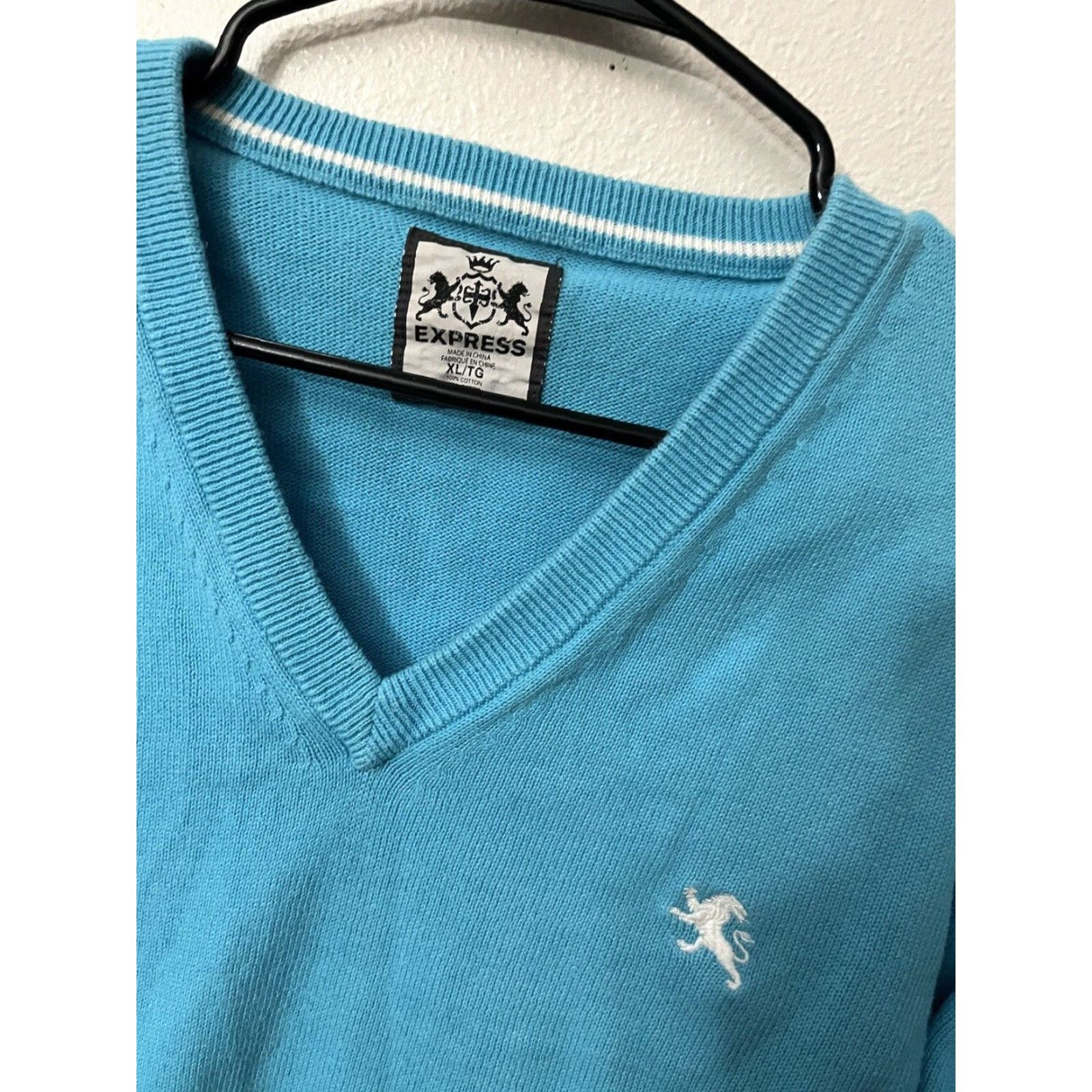 Express VINTAGE EXPRESS MEN'S V-NECK SWEATER Shirt XL Light Blue USA Theme Pullover Mens X-Large Blue Size US XL / EU 56 / 4 - 2 Thumbnail
