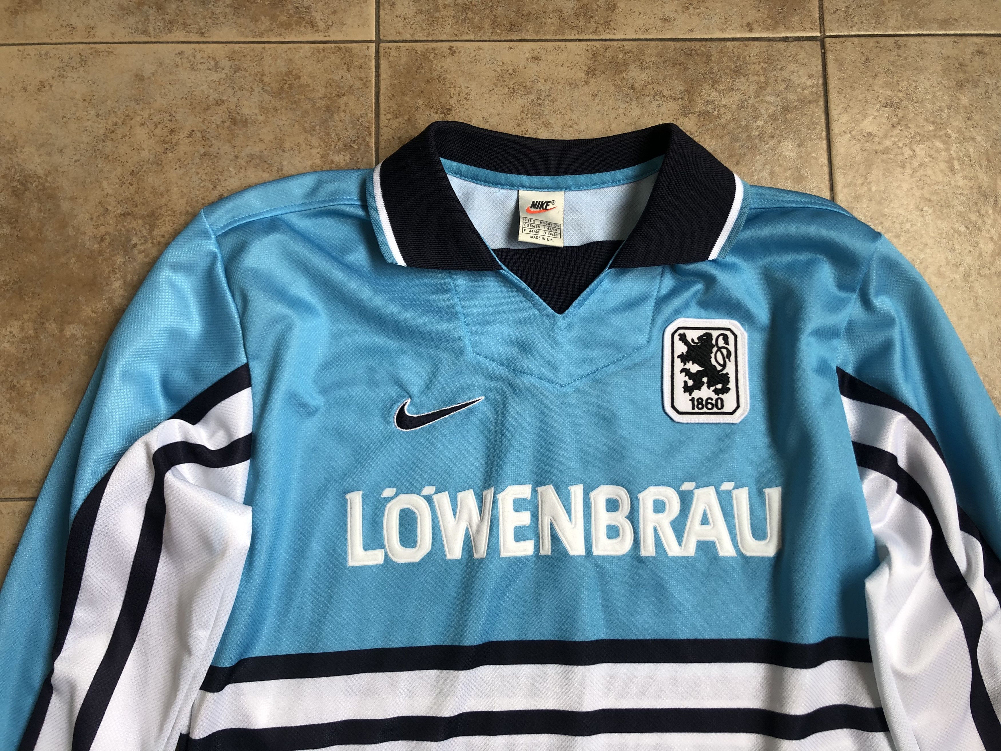 Nike 1860 Munich Home football shirt 1997-1998 Size S Size US S / EU 44-46 / 1 - 2 Thumbnail