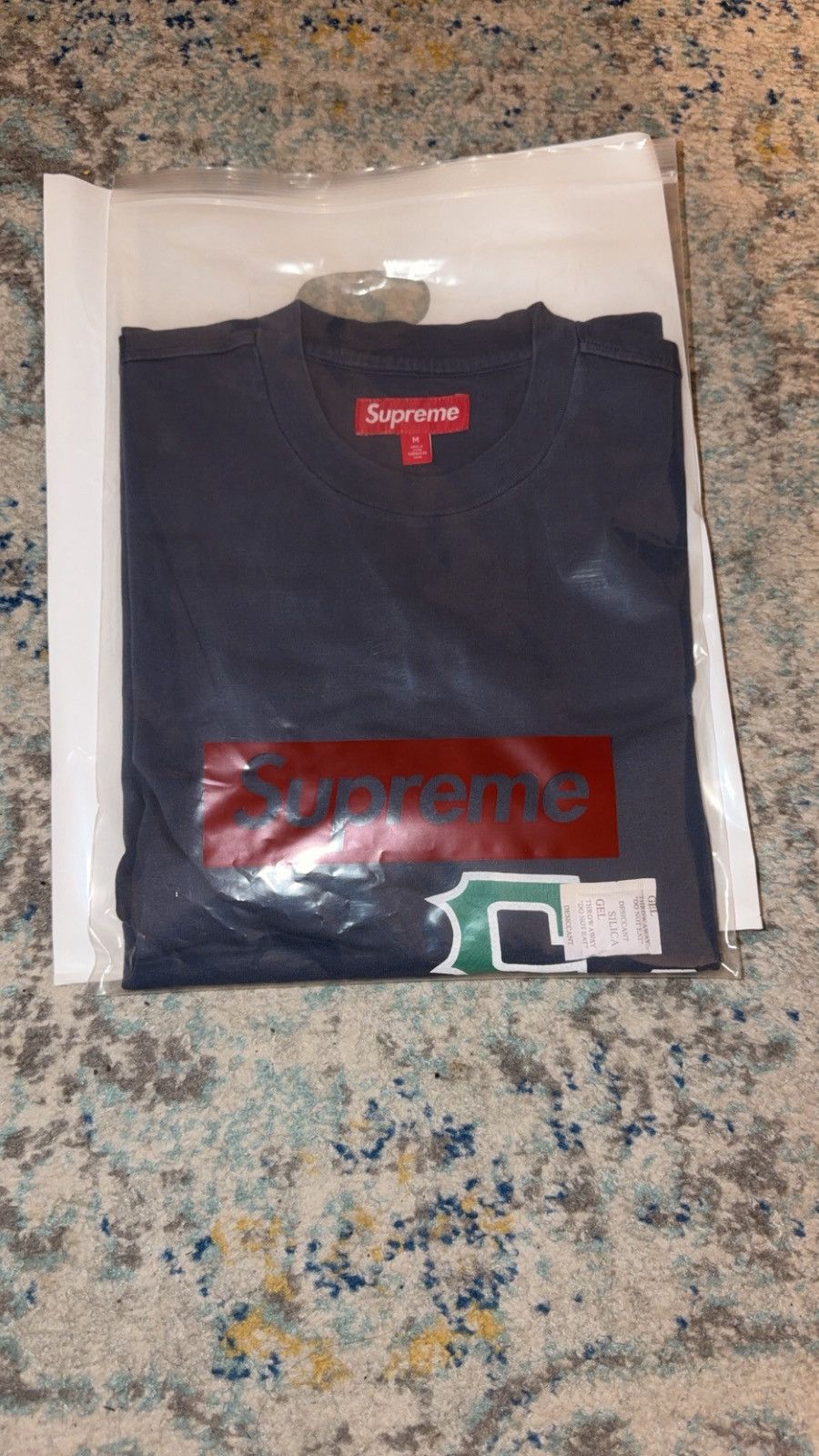 Supreme Supreme cracked spellout tee (M) Size US M / EU 48-50 / 2 - 2 Thumbnail