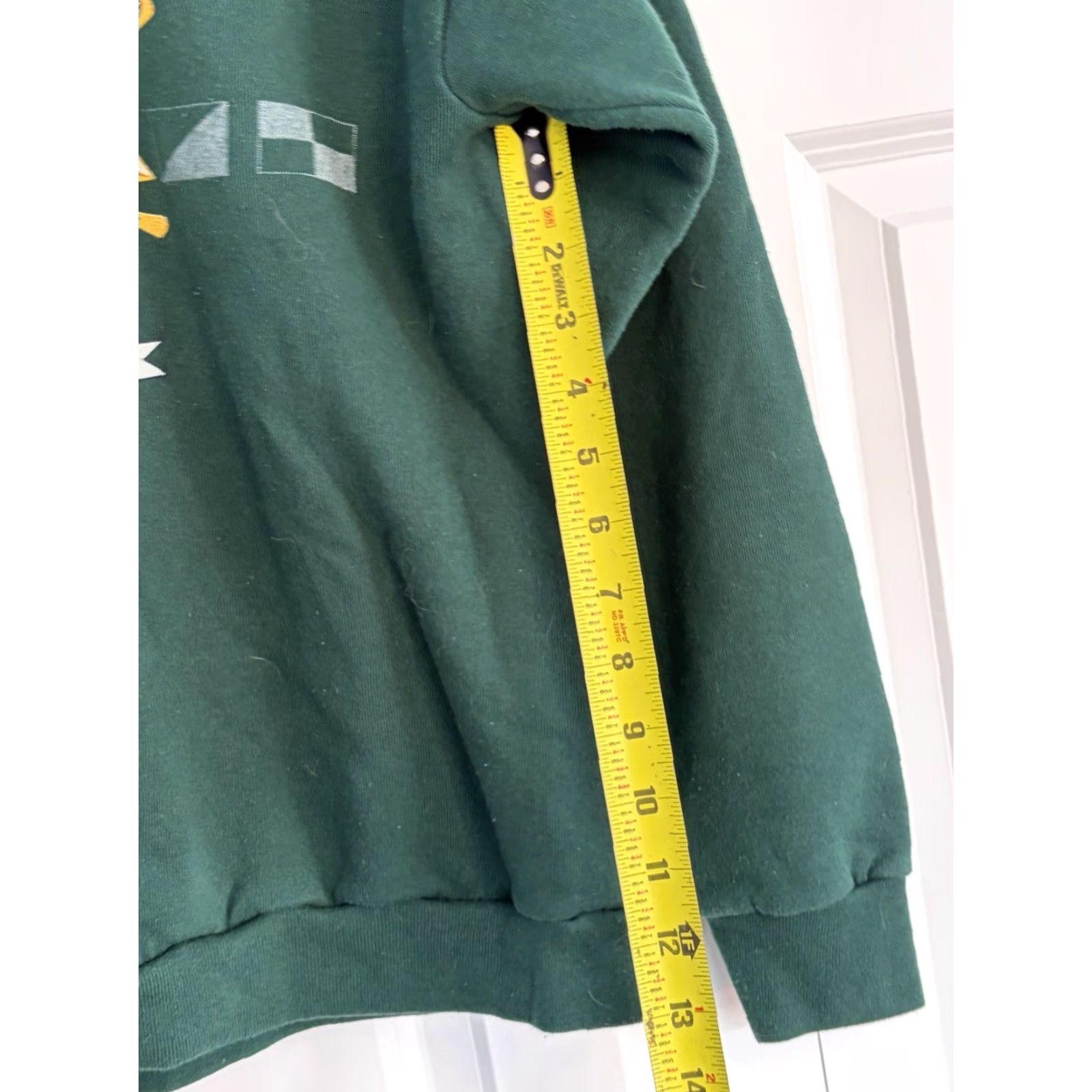 Vintage VINTAGE Crazy Shirts Sweatshirt Logo Center 90s Crewneck XL Men Green Large, 90s Theme, Fleece Cotton, Pullover, Regular Fit, Long Sleeve Size US XL / EU 56 / 4 - 7 Thumbnail