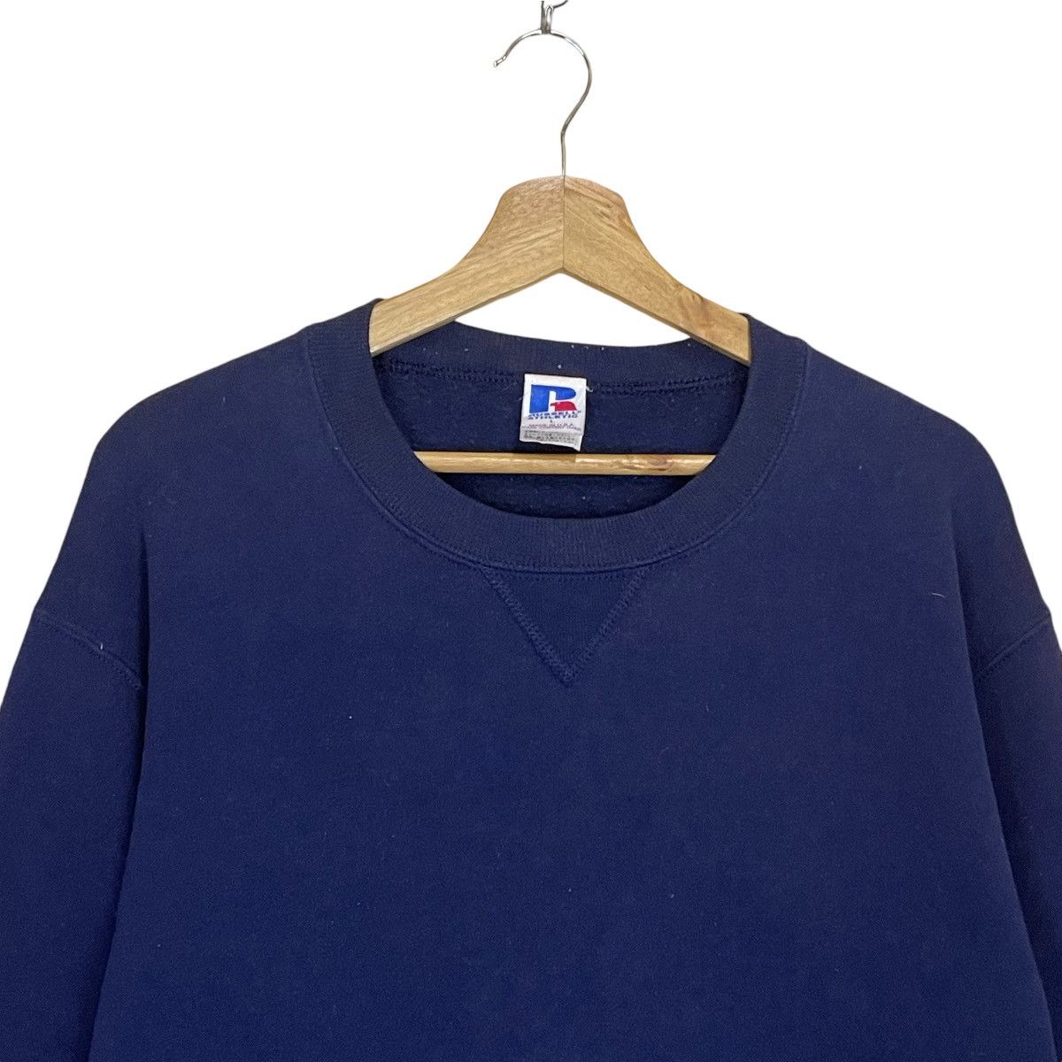 Russell Athletic Vintage 90’s Russell Athletic Plain Crewneck Sweatshirt Size US L / EU 52-54 / 3 - 4 Thumbnail