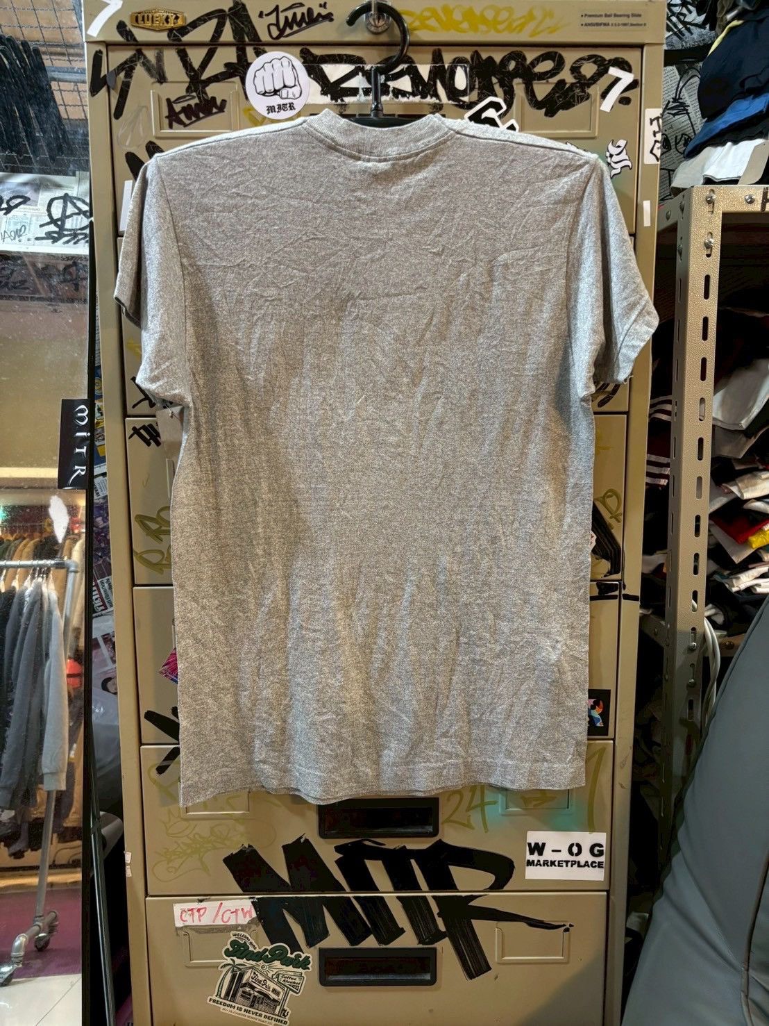 Band Tees Africa Must be free 1982’s Size US M / EU 48-50 / 2 - 7 Thumbnail