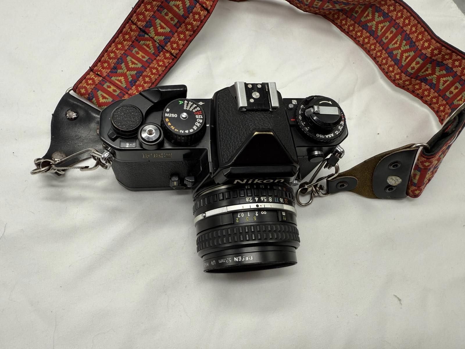 Nikon Vintage Nikon FE2 SLR Camera 28mm f/2.8 Lens & Groovy Strap Size ONE SIZE - 2 Thumbnail